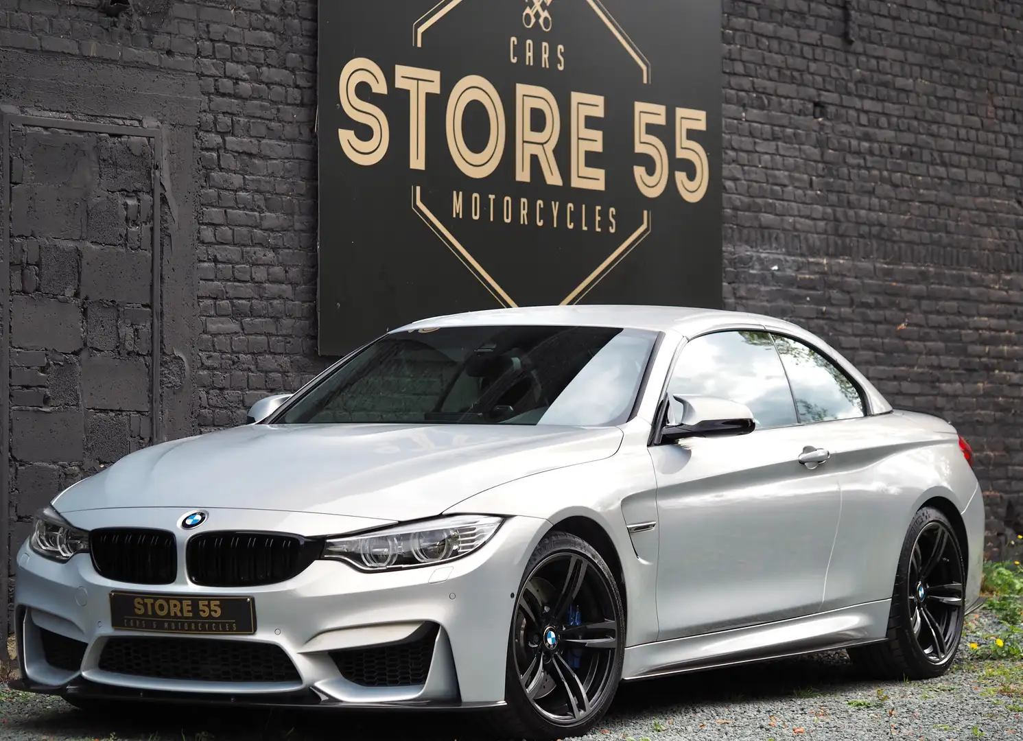 BMW M4 M4 Cabrio 3.0 DKG Drivelogic Individual Zilver - 2