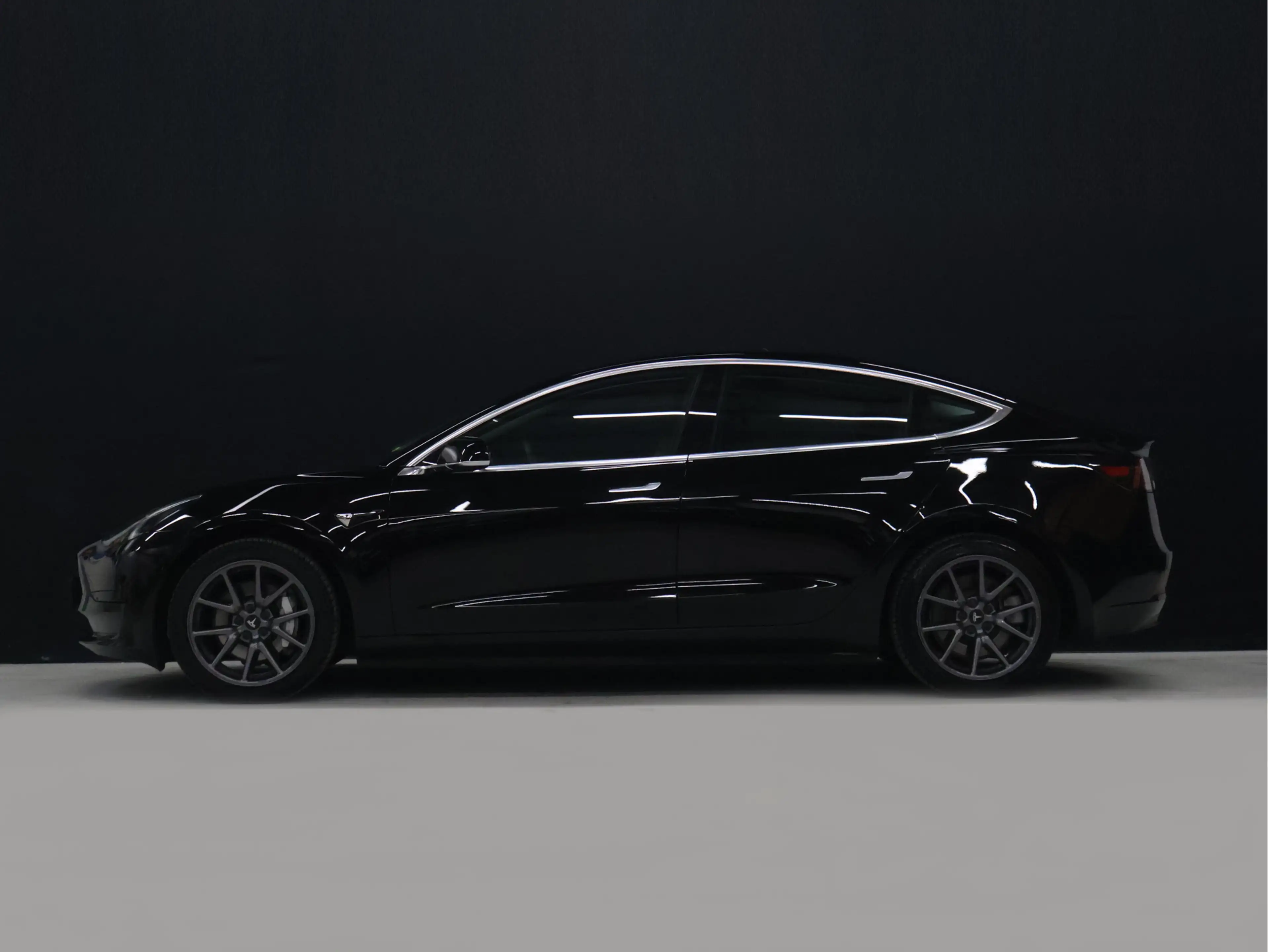 Tesla Model 3 Standard RWD Plus 60 kWh [PANORAMADAK, STOELVERWAR — photo 3