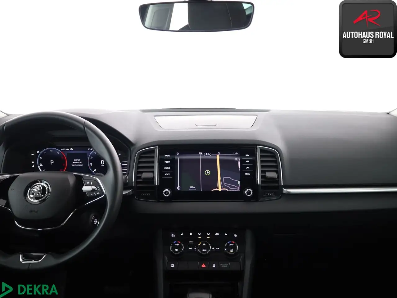 Skoda Karoq 2.0 TDI AMBITION PANORAMA,KEYLESS,1.HAND, миниатюра 9