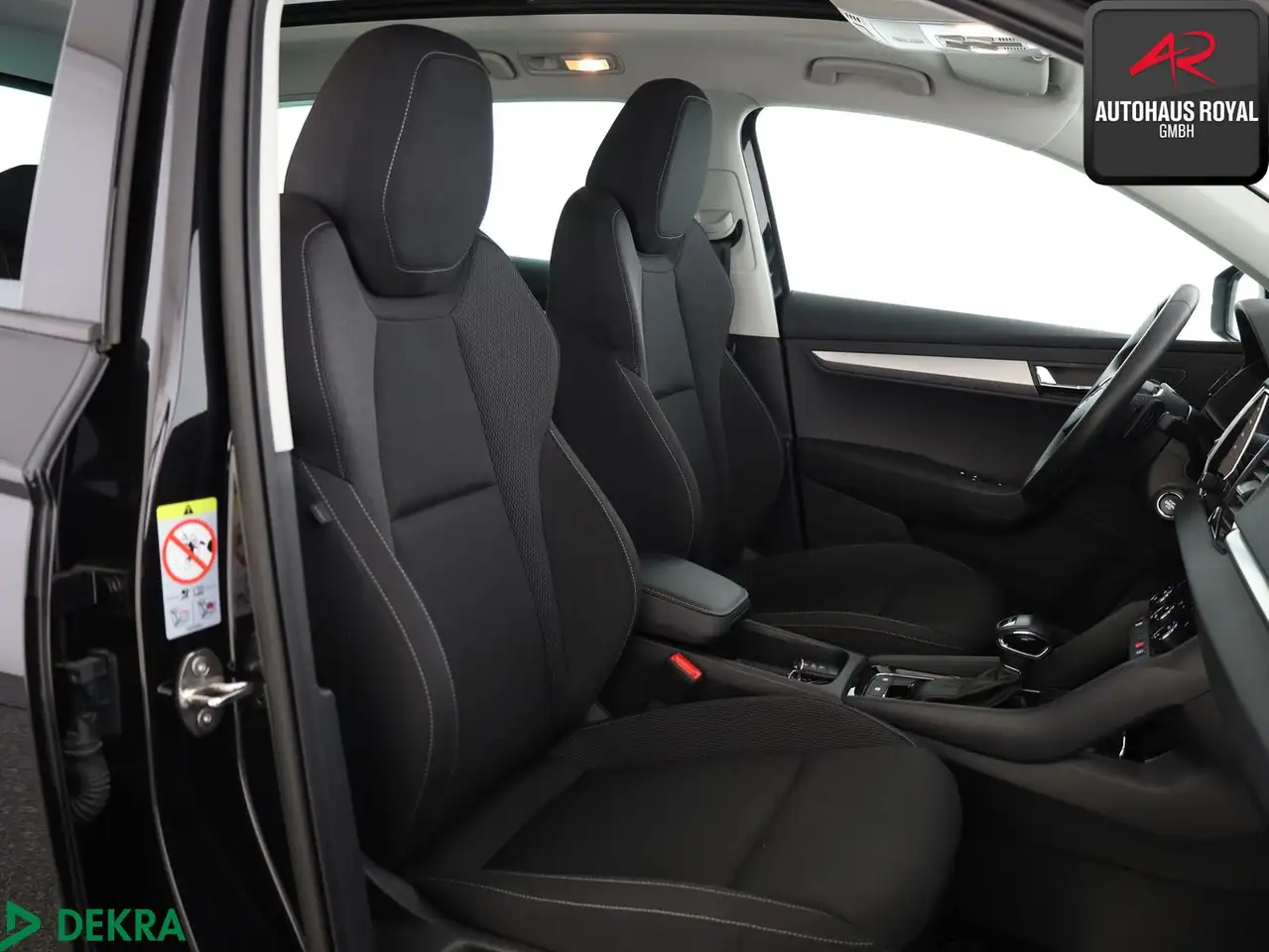 Skoda Karoq 2.0 TDI AMBITION PANORAMA,KEYLESS,1.HAND, миниатюра 11