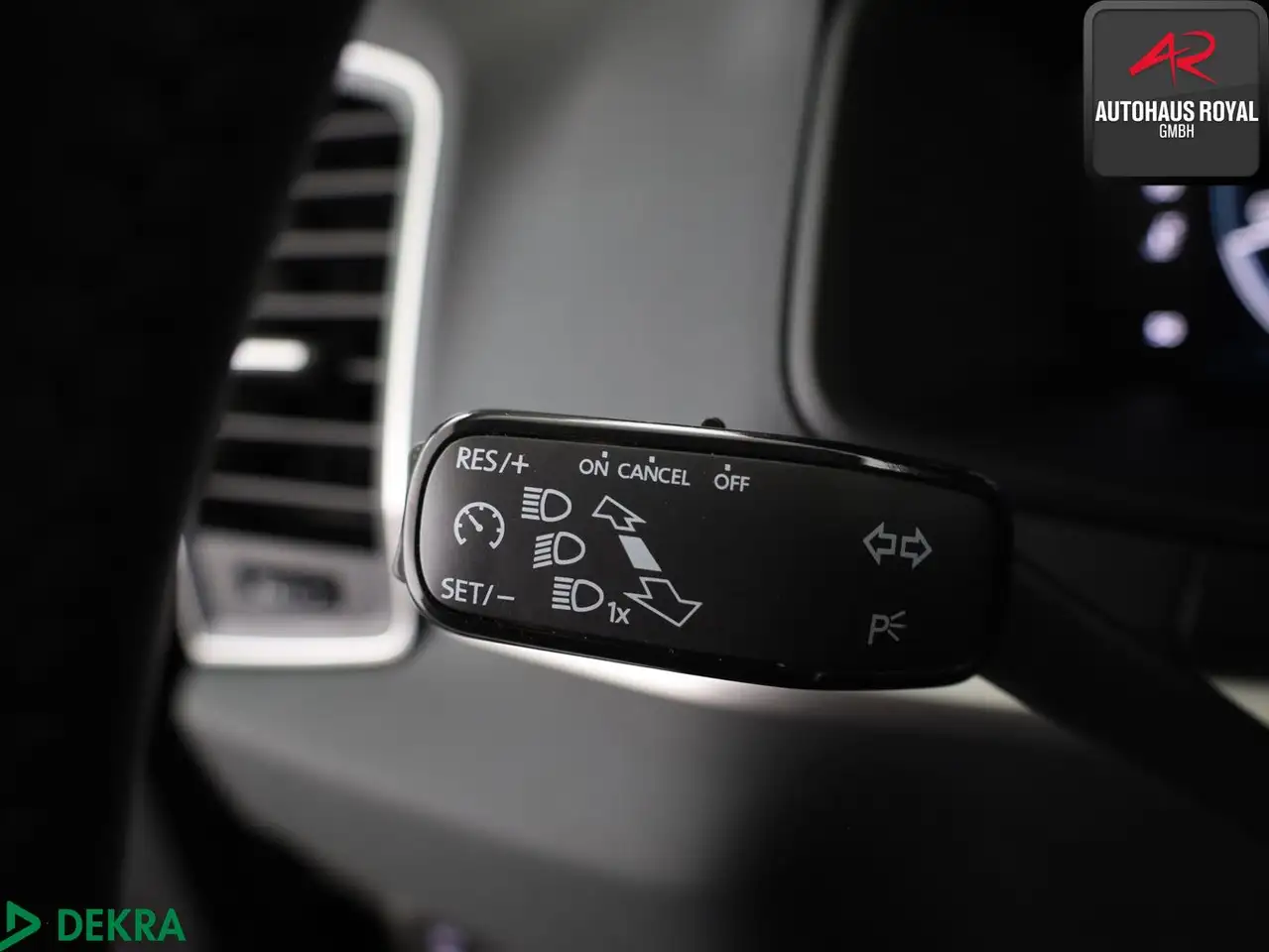 Skoda Karoq 2.0 TDI AMBITION PANORAMA,KEYLESS,1.HAND, миниатюра 15