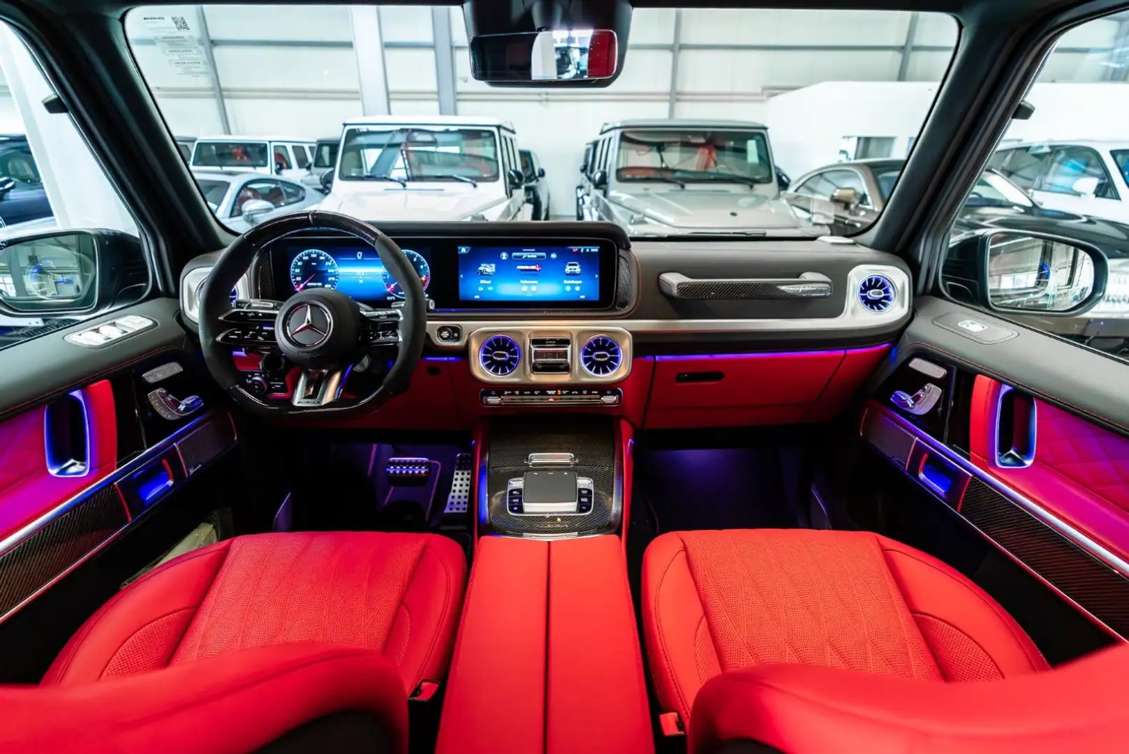 Mercedes-Benz G 63 AMG / A22 / 2 x Night Pack / Carbon / 2026 Grün - 2