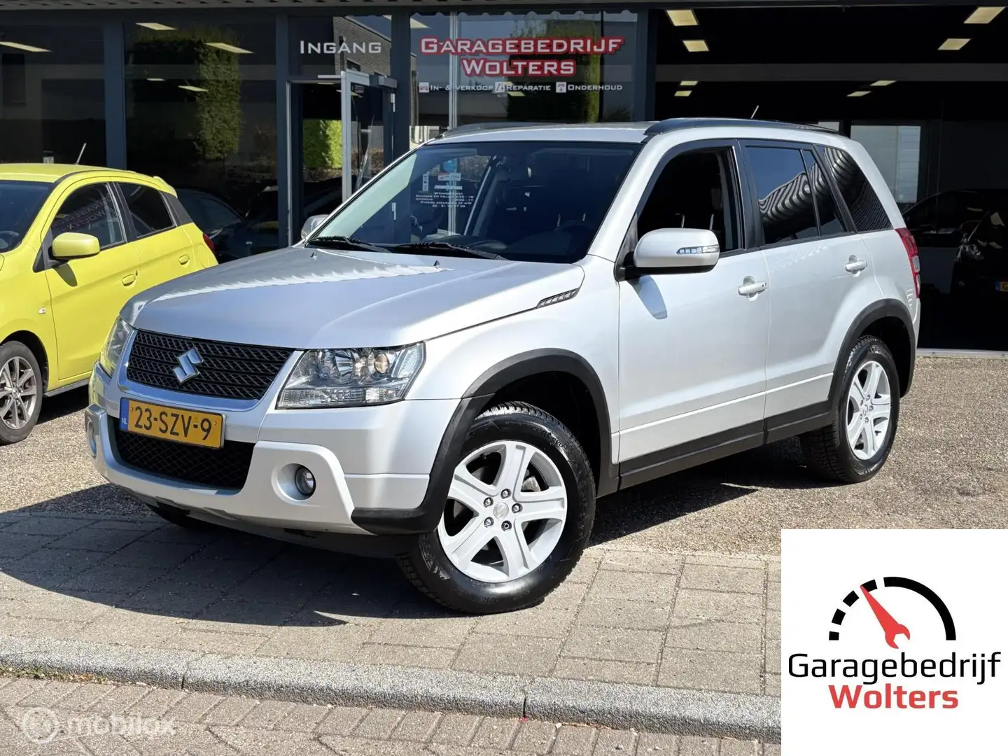Suzuki Grand Vitara 2.4 Exclusive cruise stoelverwarming 4x4 Gris - 1