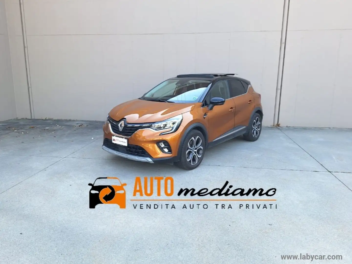Renault Captur INTENSE Plug-in Hybrid E-Tech TETTO 160 CV Arancione - 1
