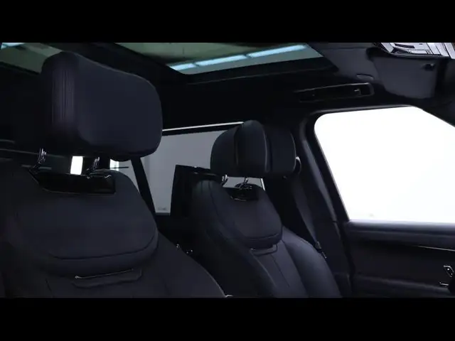 Land Rover Range Rover view 10
