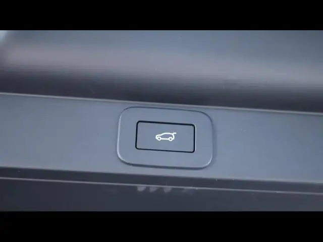 Land Rover Range Rover view 15