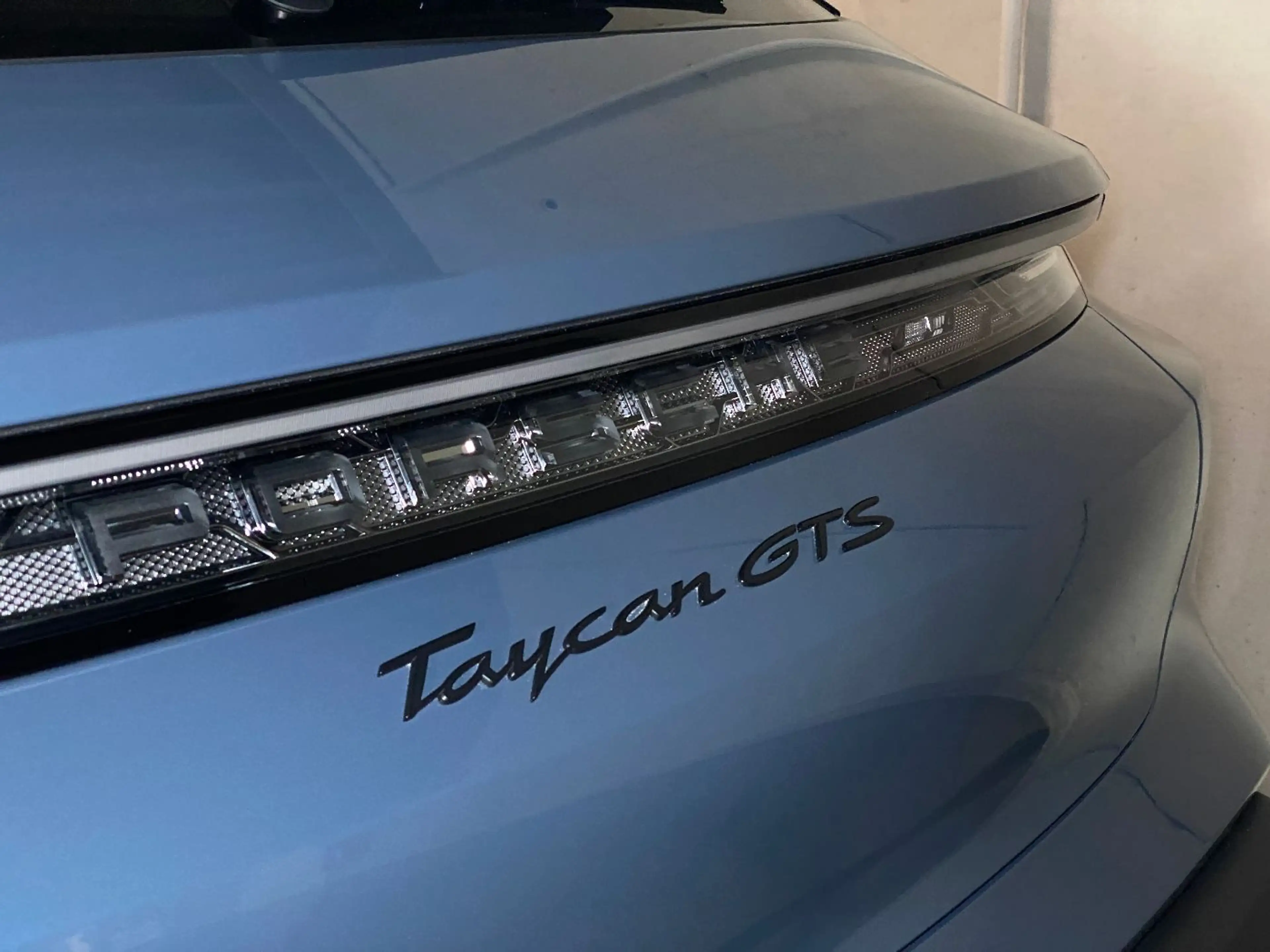 Porsche Taycan GTS Sport Turismo | Hinterachslenkung | — photo 11
