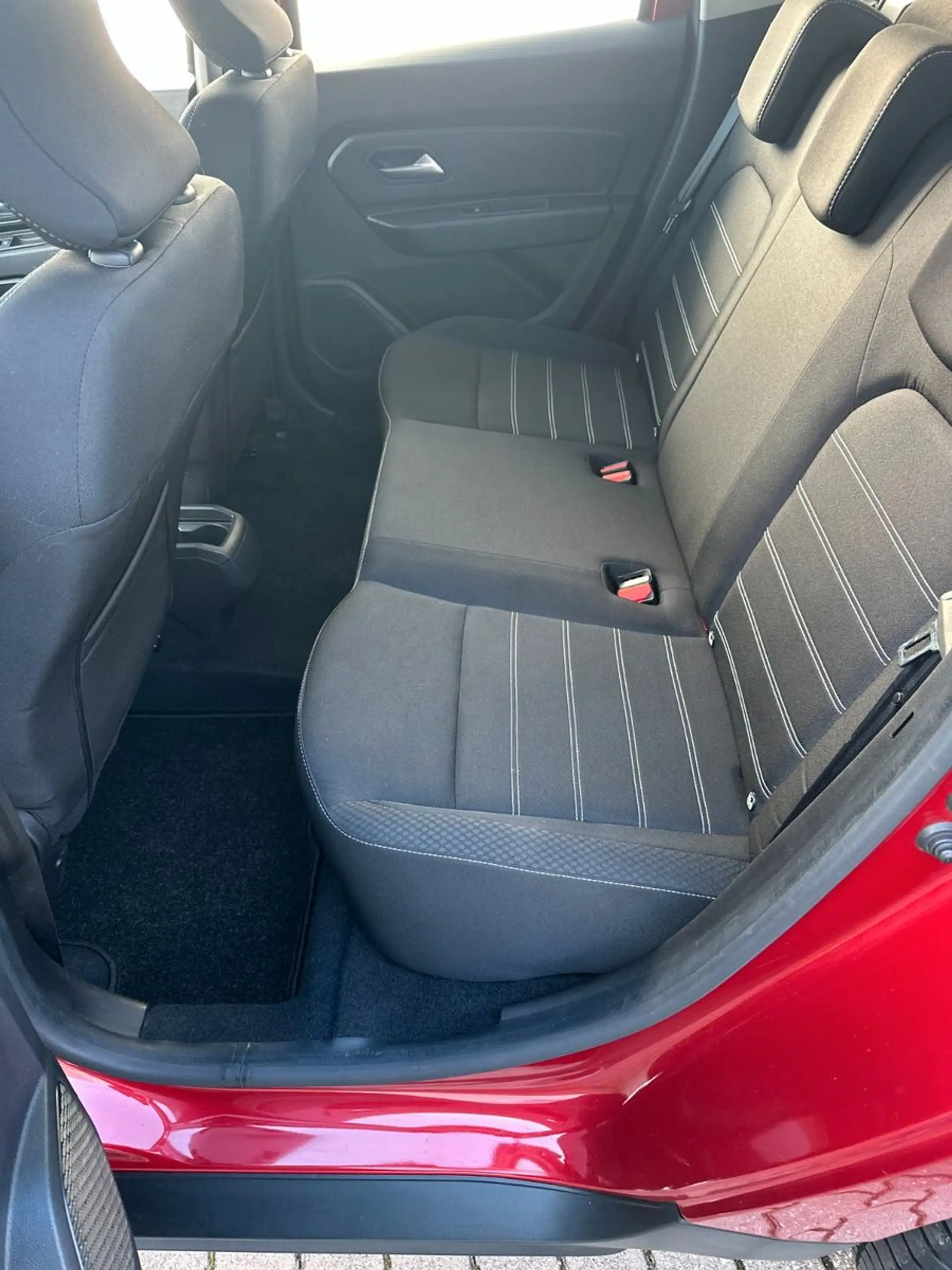 Dacia Duster II Comfort / 1. Hand / 360° Kamera / MwSt — photo 11