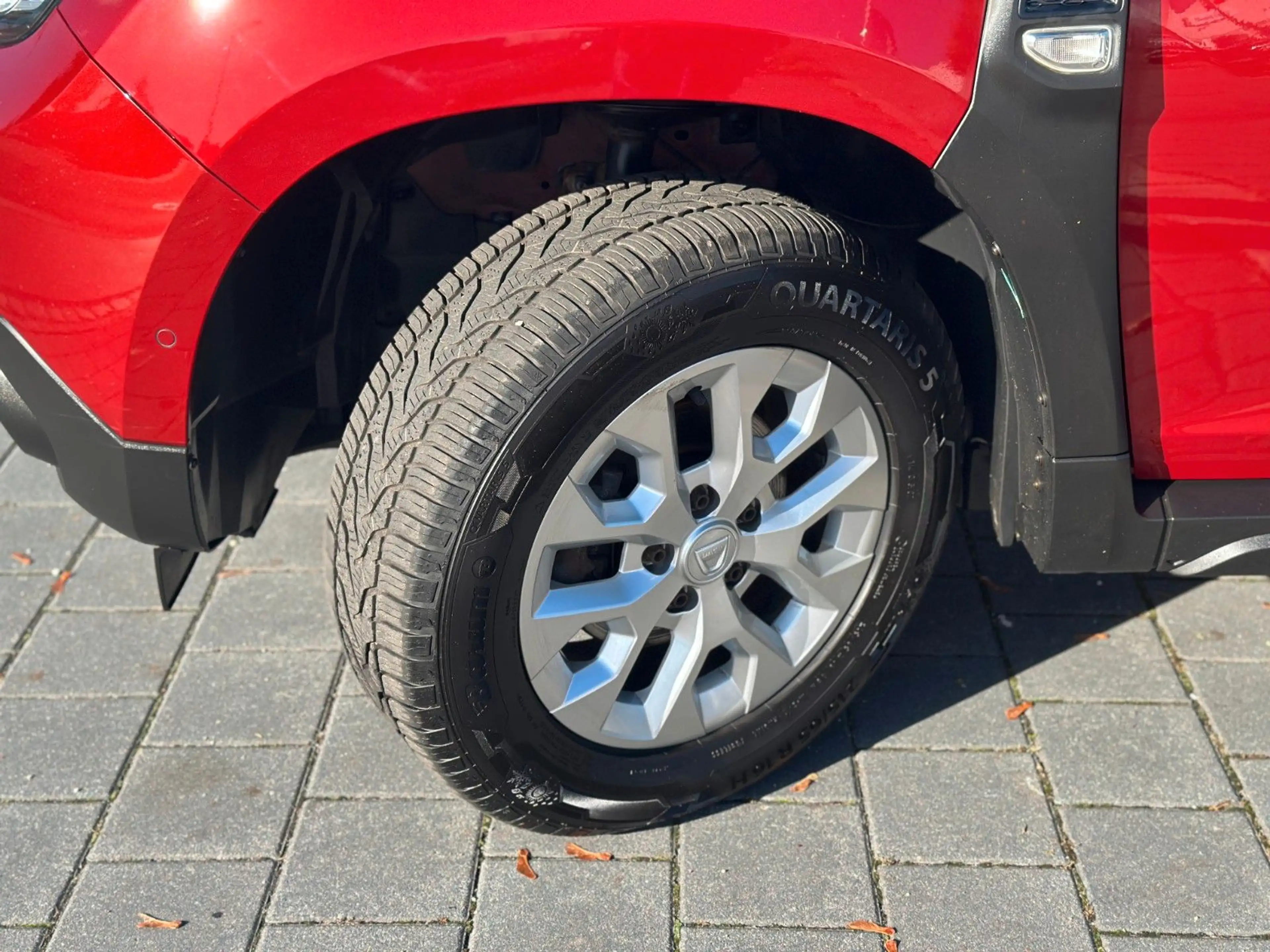 Dacia Duster II Comfort / 1. Hand / 360° Kamera / MwSt — photo 9