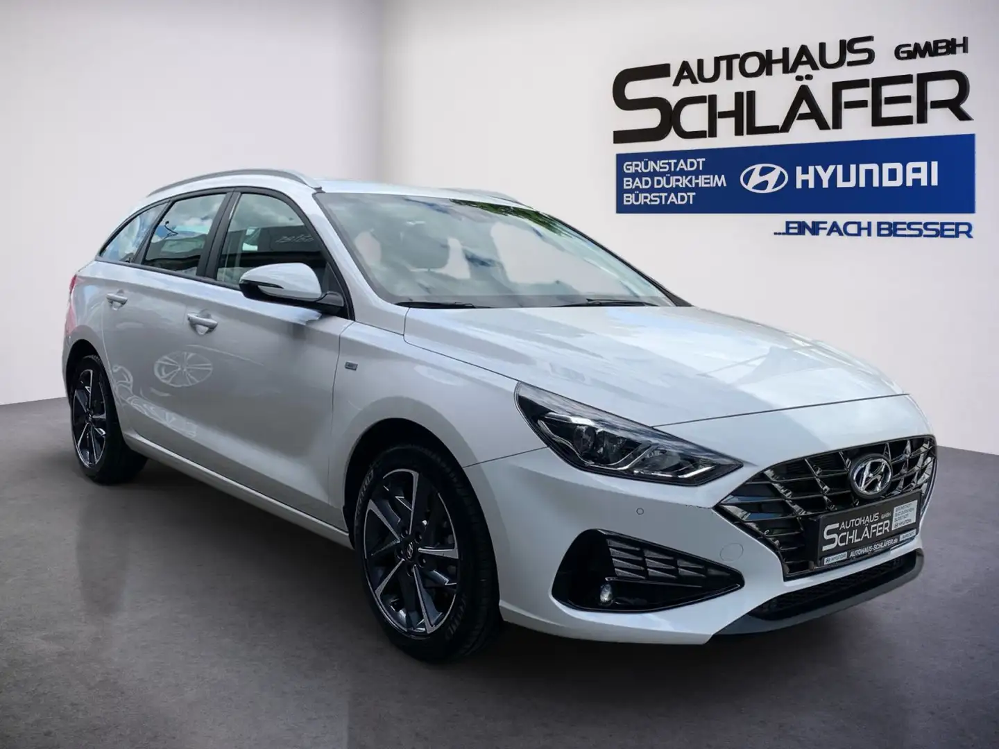 Hyundai i30 1.5 T-GDI Trend Mild-Hybrid Navi Komfo Wit - 2