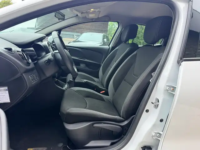 Renault Clio view 4