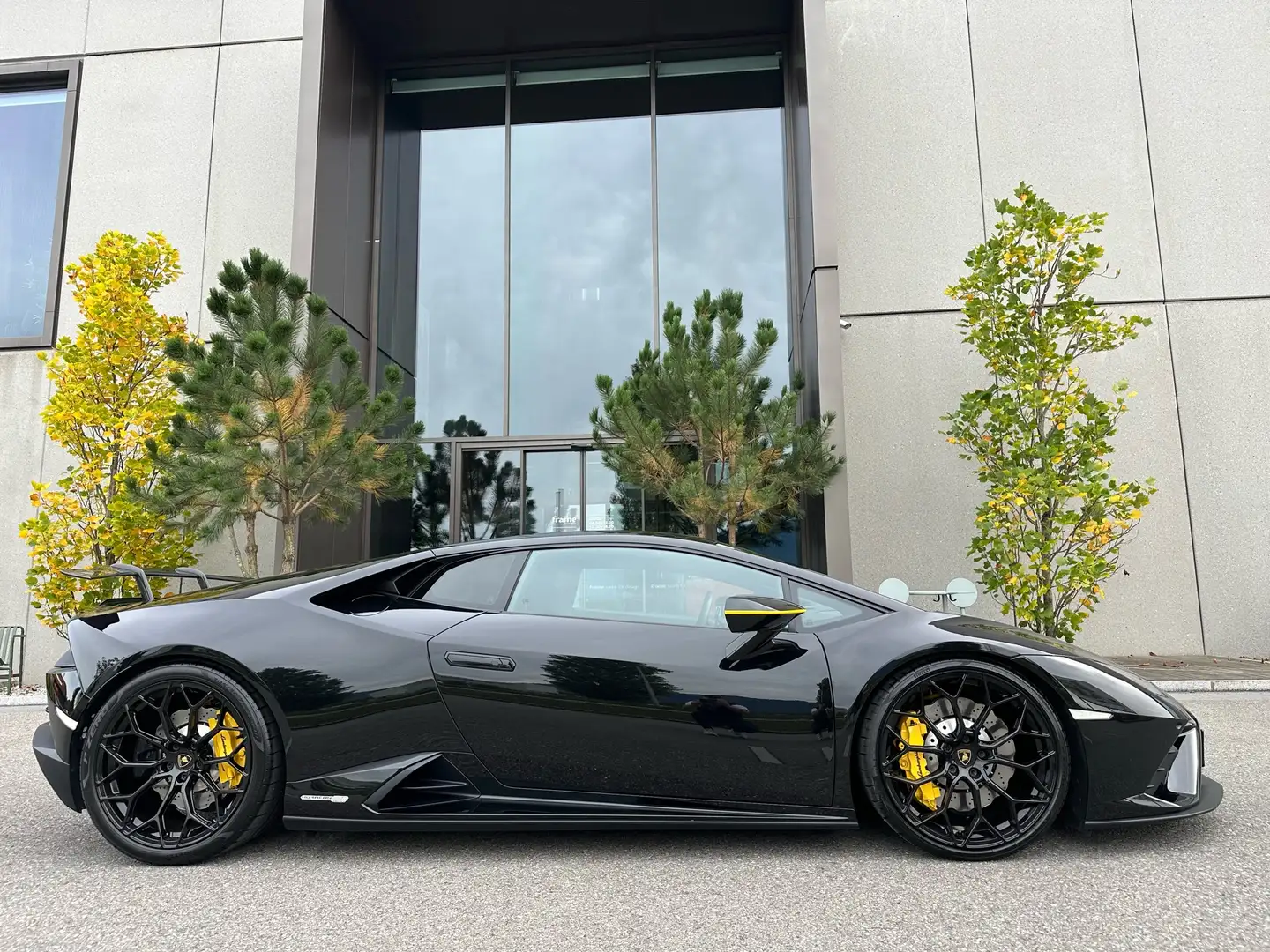 Lamborghini Huracán Evo Novitec Garantie bis 7/2026   Akrapovič Černá - 2