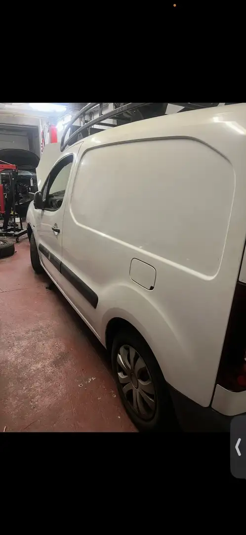 Peugeot Partner Blanc - 2