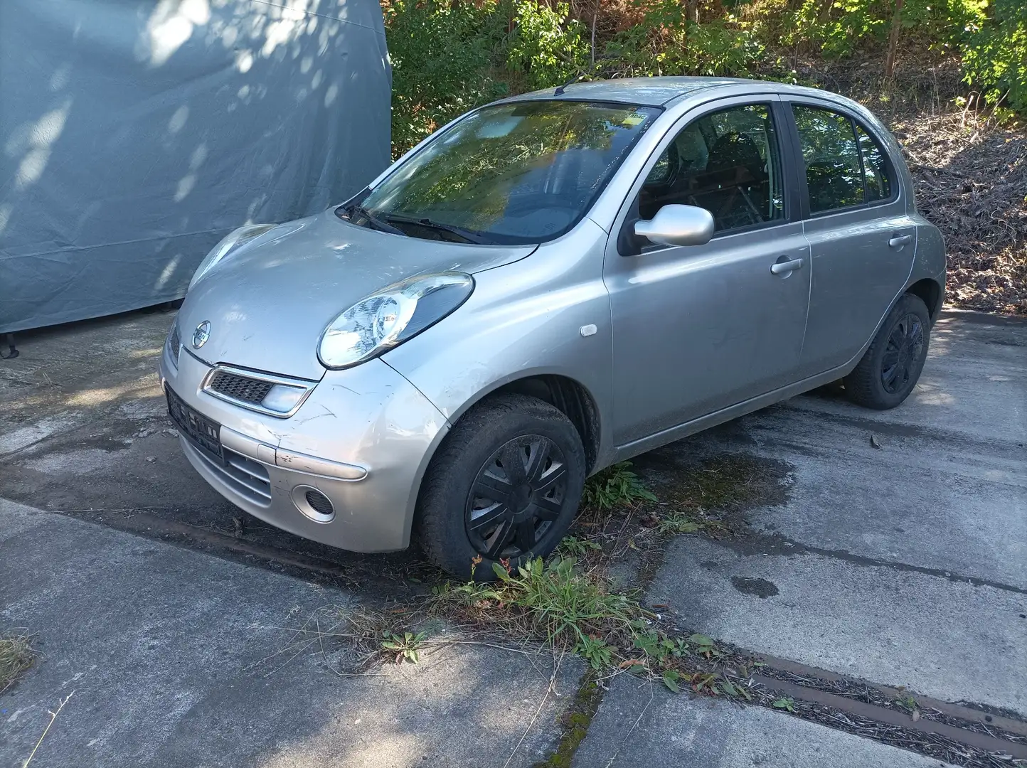 Nissan Micra 1.2 visia TÜV 12/2026 Grau - 1