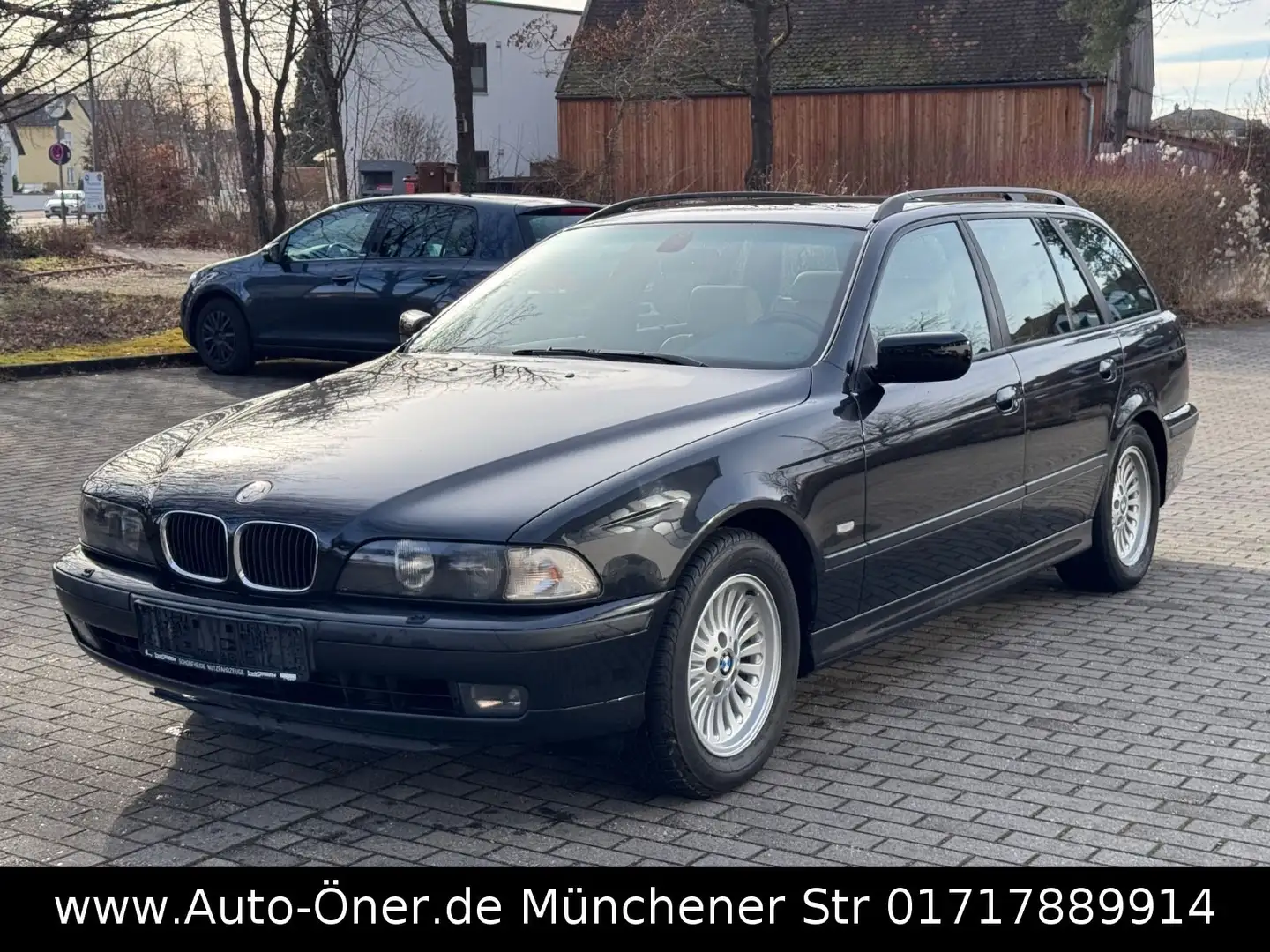 BMW 530 d A Touring 1.Hand SPORTLEDER SITZE VOLL AUST Чёрный - 1