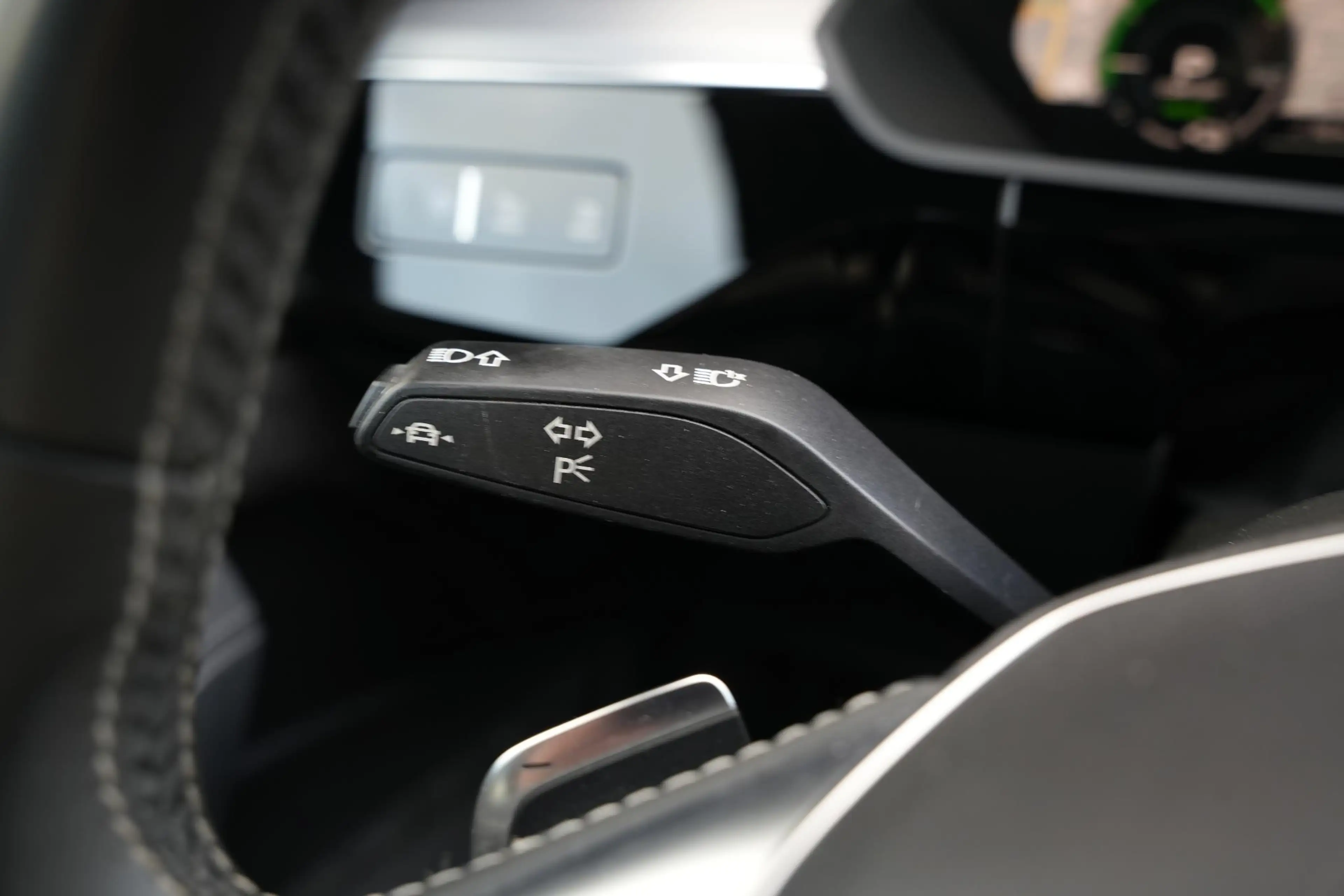 Audi e-tron e-tron 50 quattro Launch edition Black 71 kWh — photo 32