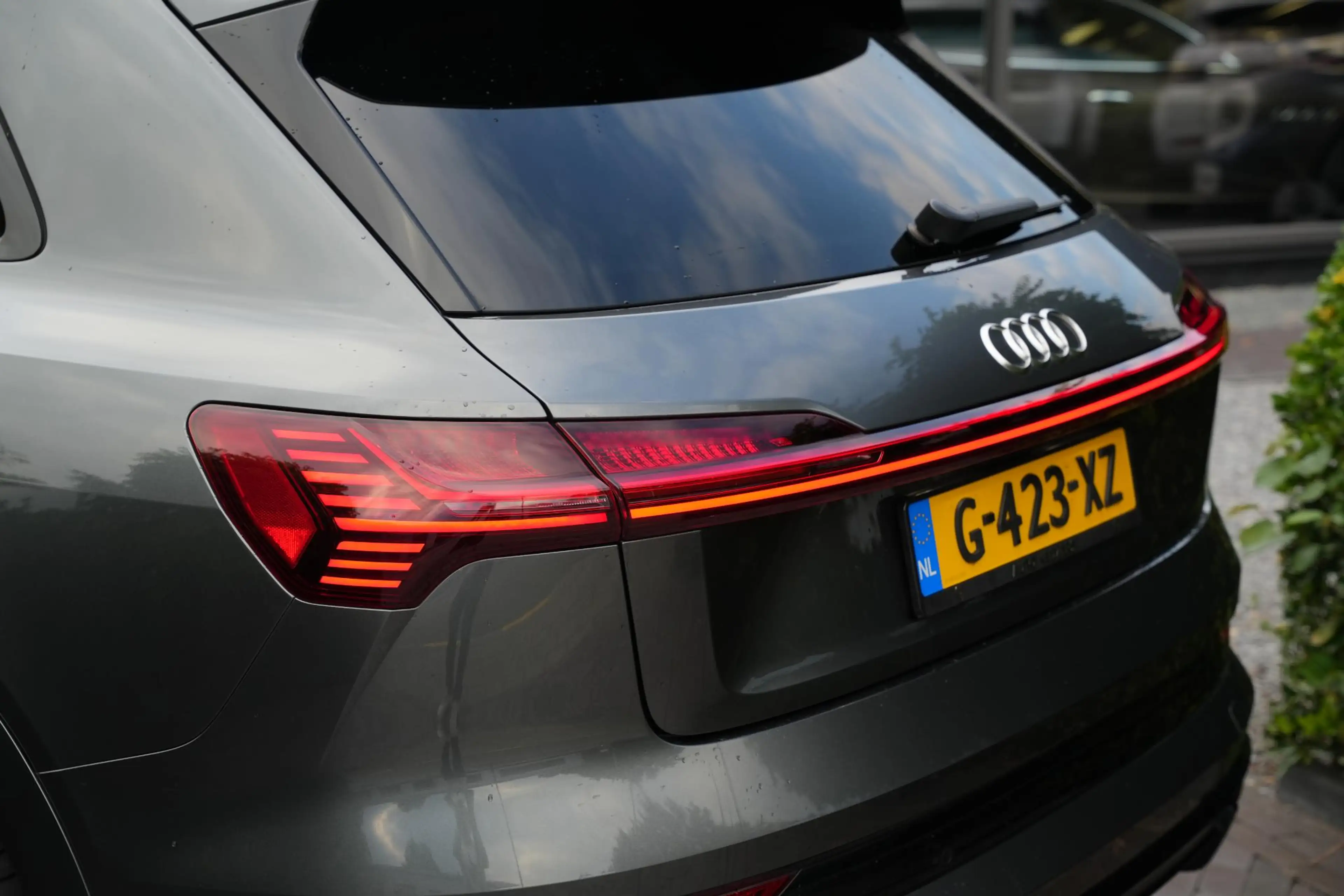Audi e-tron e-tron 50 quattro Launch edition Black 71 kWh — photo 14