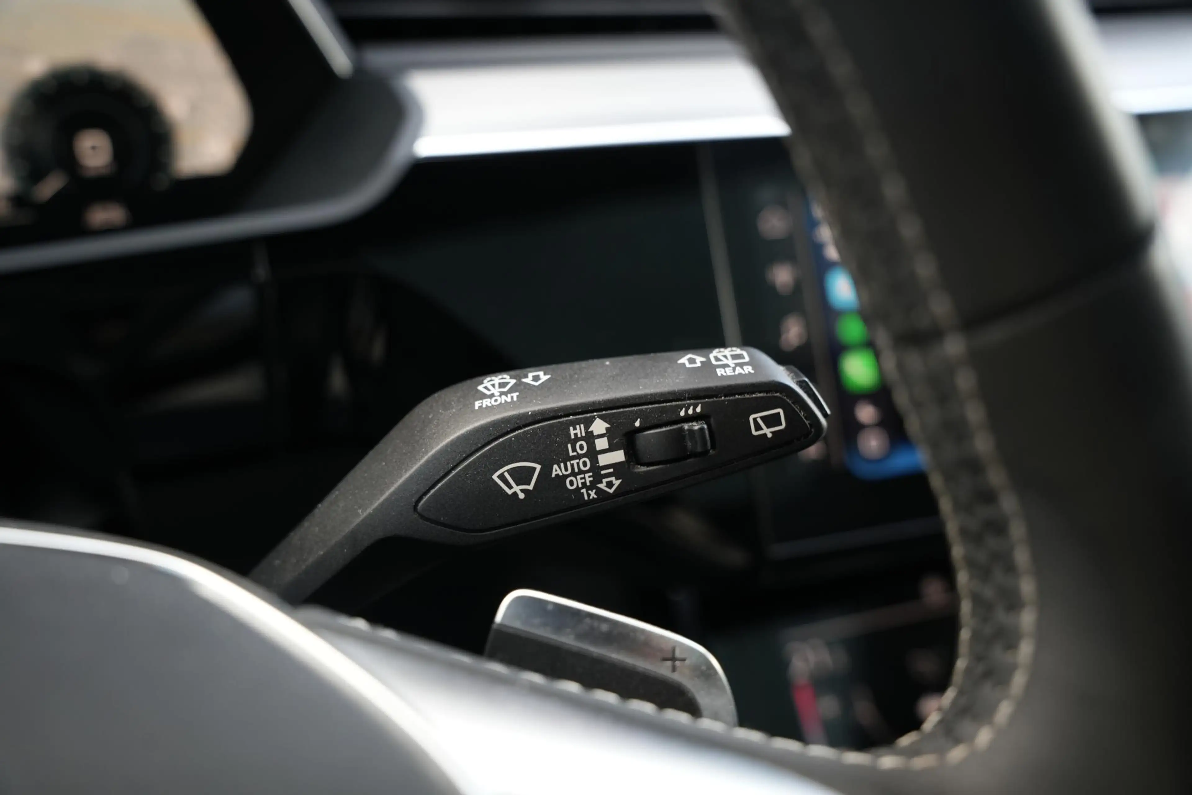 Audi e-tron e-tron 50 quattro Launch edition Black 71 kWh — photo 31