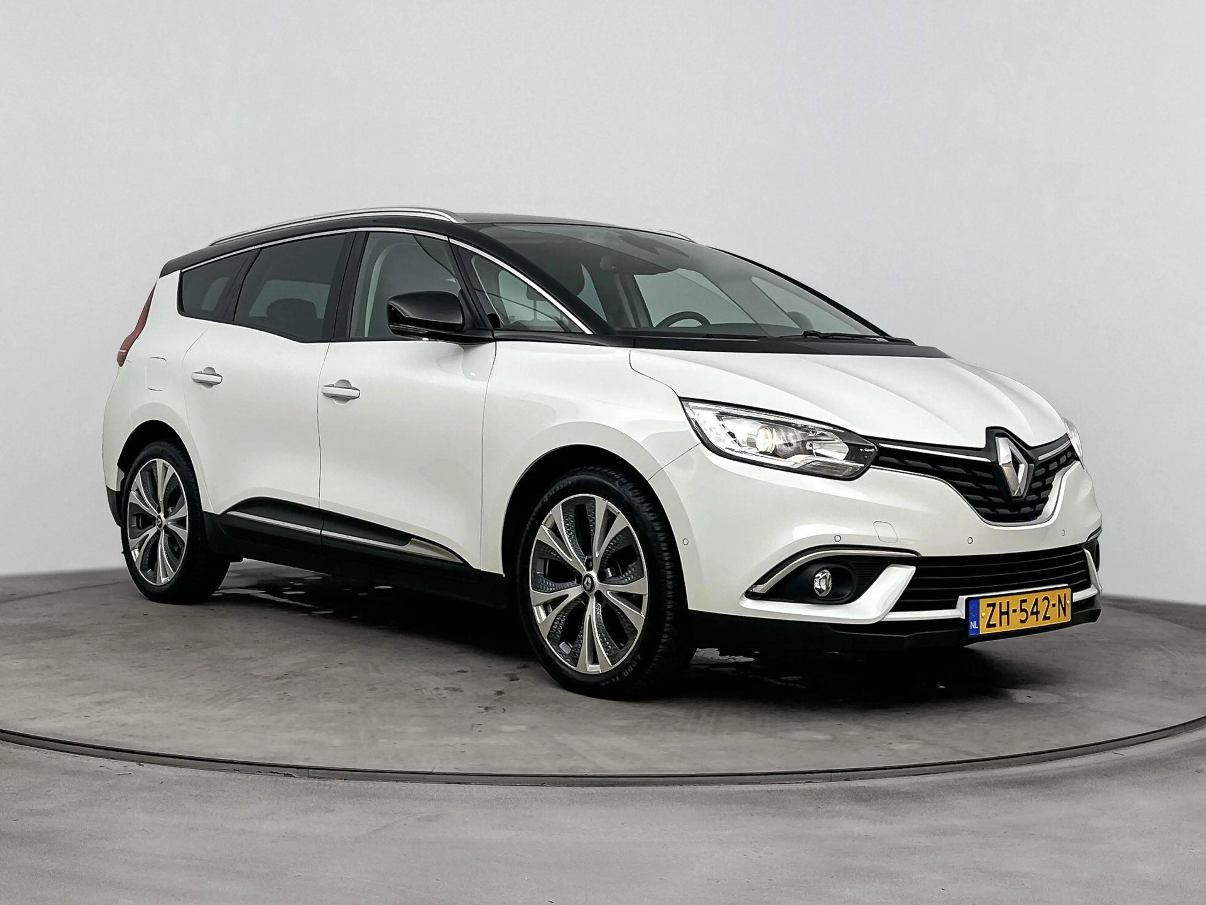 Renault Grand Scenic 140 pk TCe Intens | Trekhaak | Camera | Parkeersen — photo 12