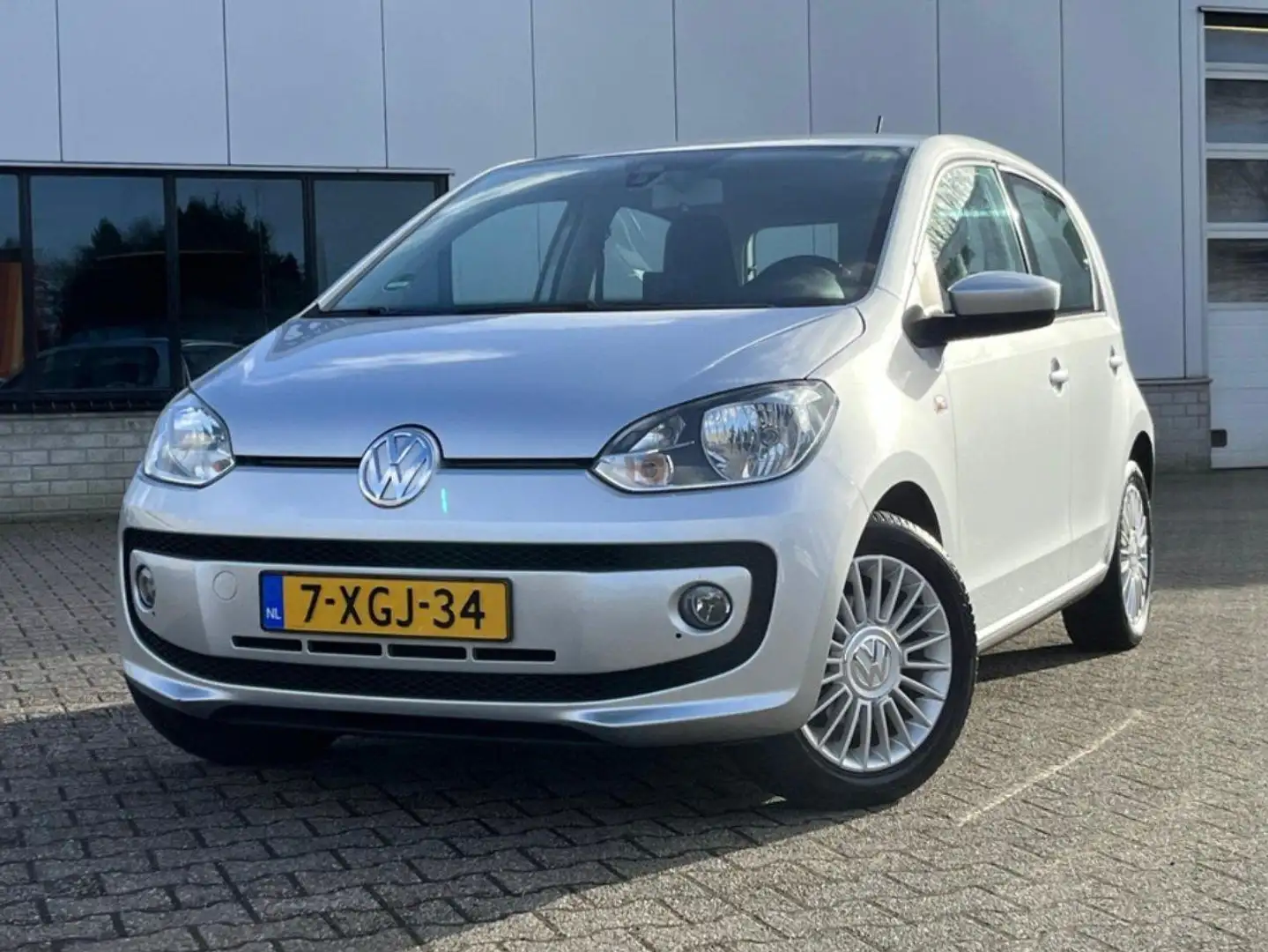 Volkswagen up! 1.0 high up! BlueM. Zilver - 1