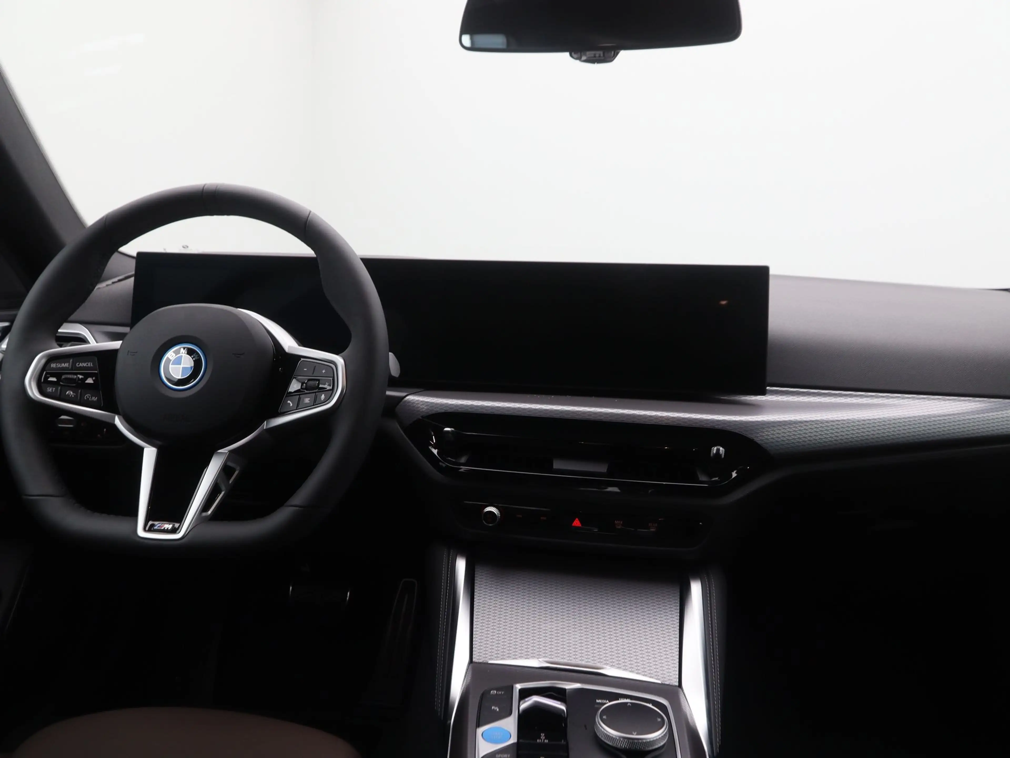 BMW i4 eDrive35 M Sport Edition 70 kWh — photo 12