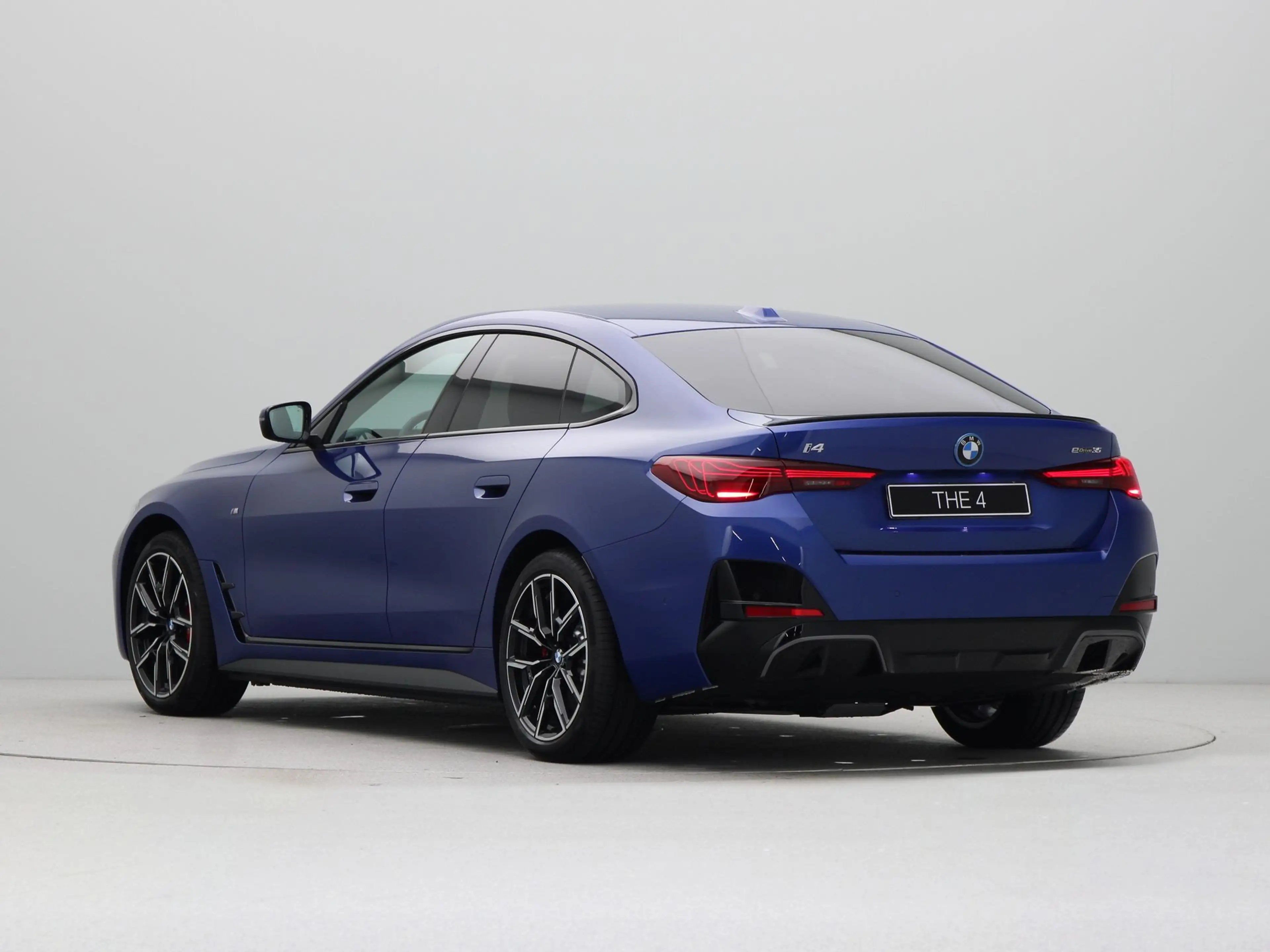 BMW i4 eDrive35 M Sport Edition 70 kWh — photo 10