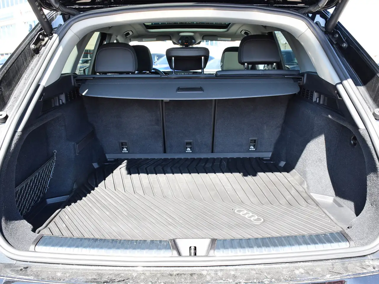 Audi Q5 снимка Audi Q5