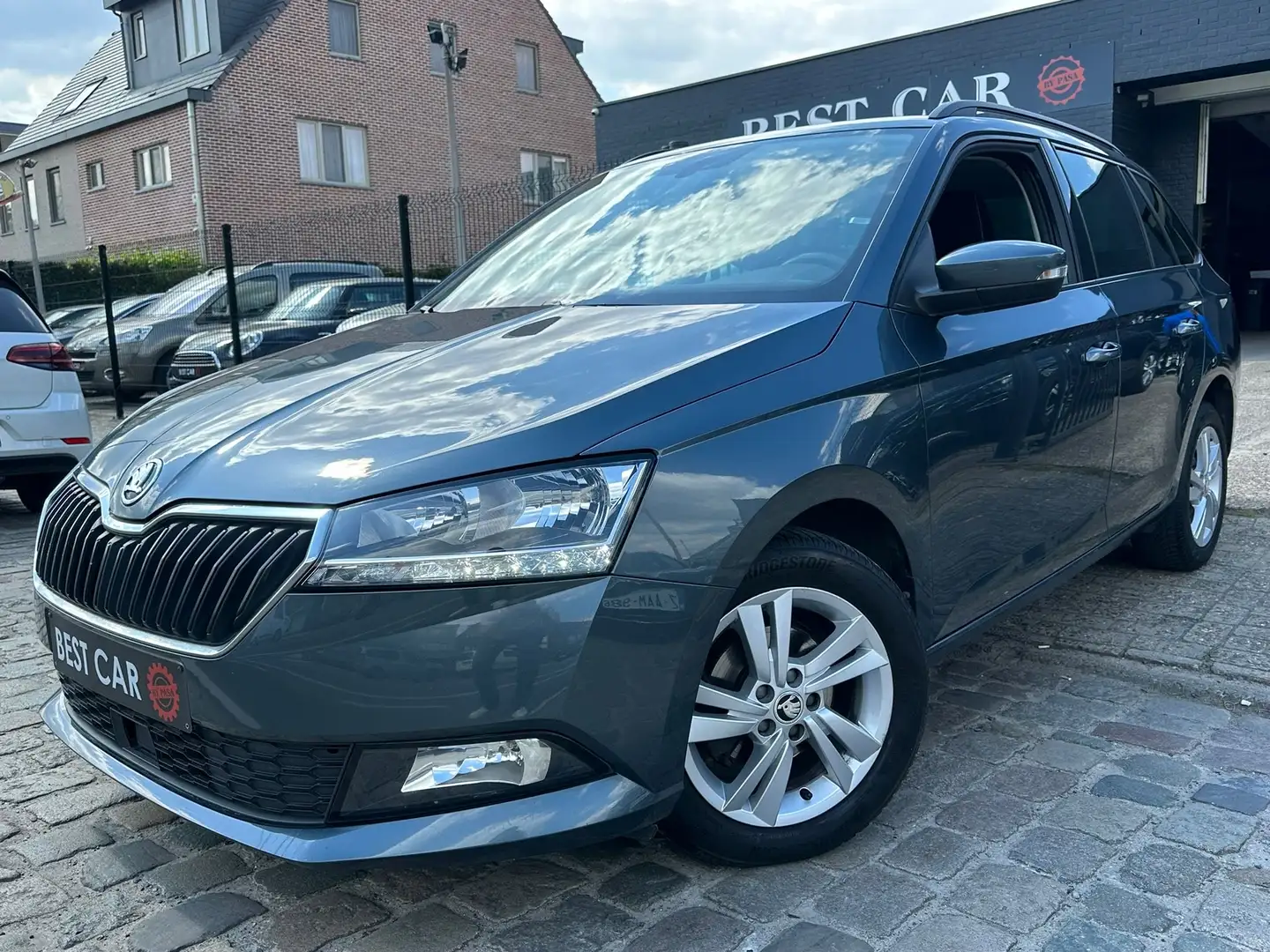 Skoda Fabia 1.0 TSI * Garantie * Camera Gris - 1