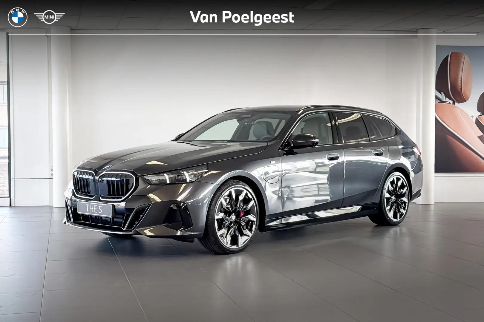 BMW 530 5 Serie Touring 530e M Sport Edition | M Sport Pro Grijs - 1