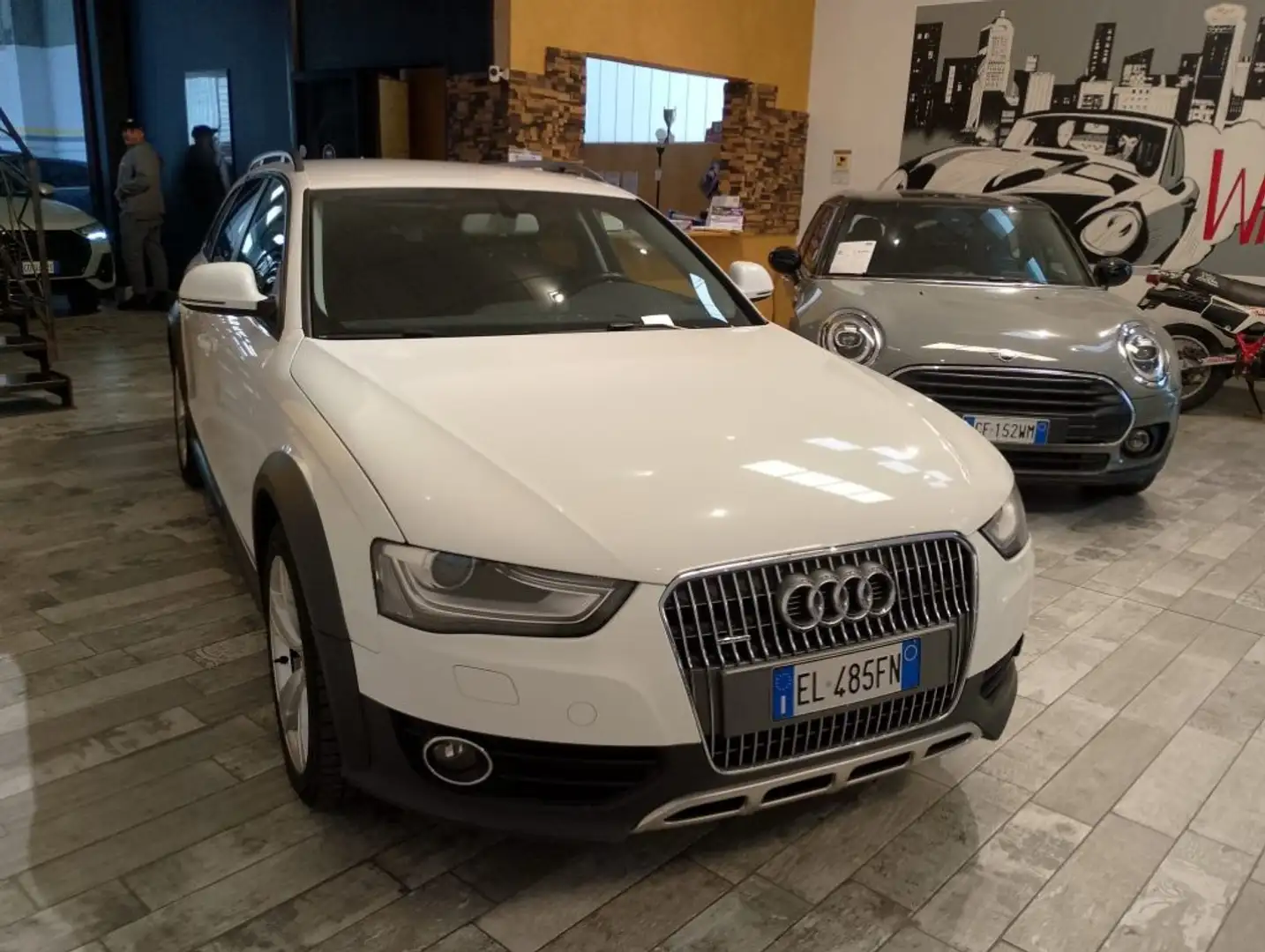 Audi A4 allroad 2.0 TDI 177 CV S tronic Business Plus Bianco - 2