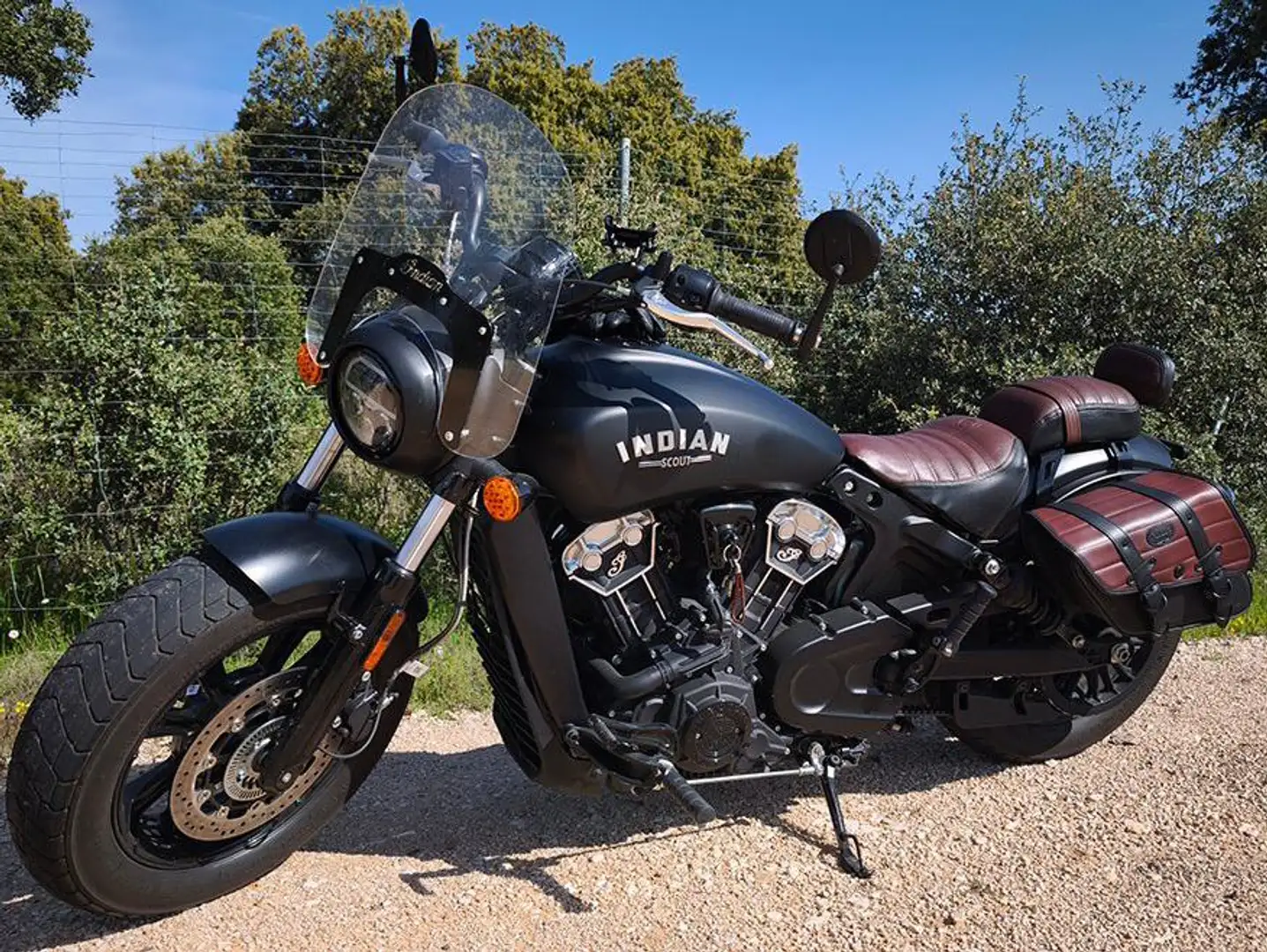 Indian Scout Bobber 2022 Negro - 1