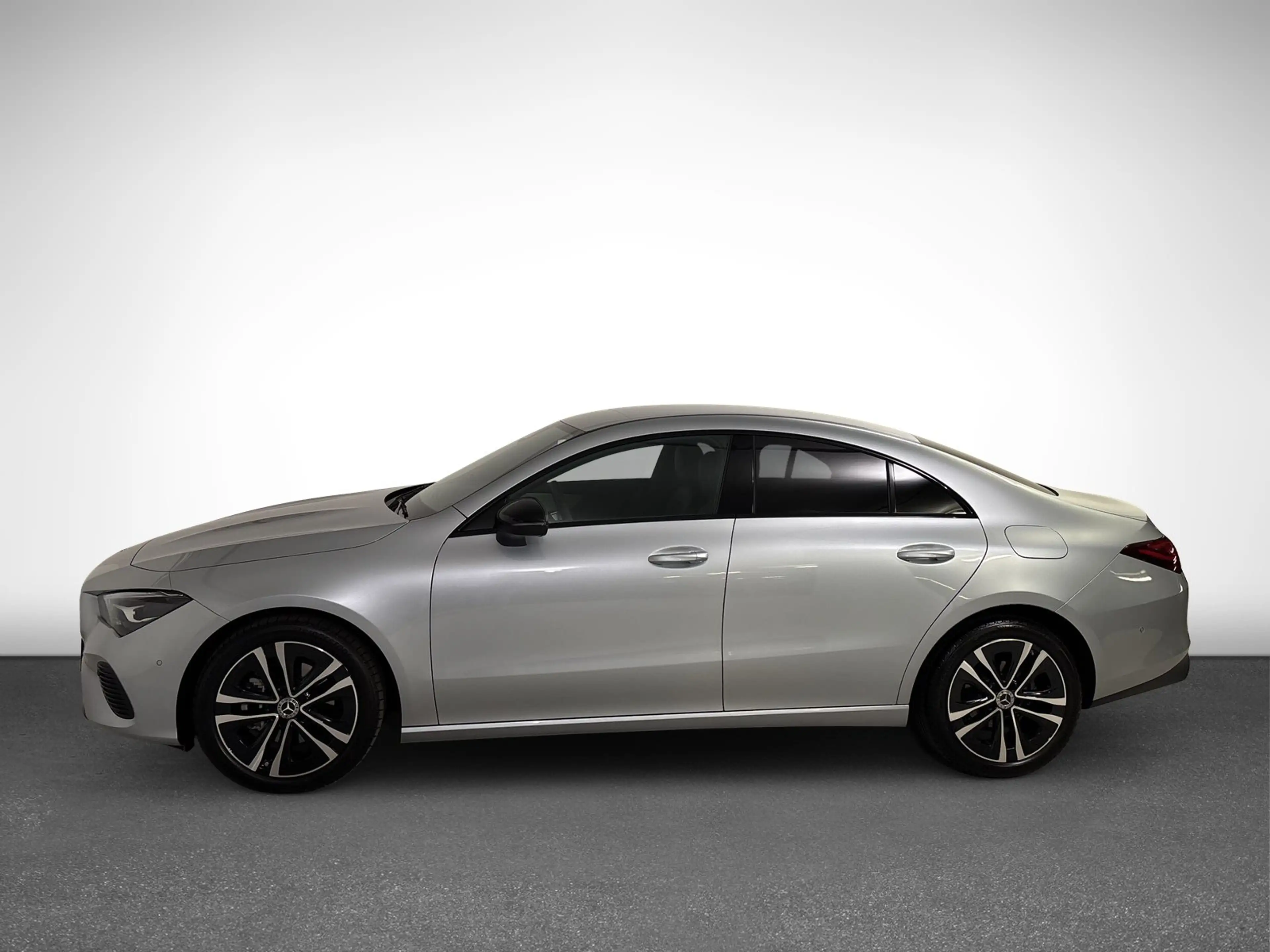 Mercedes-Benz CLA 180 Coupé Cam Navi SHZ — photo 7