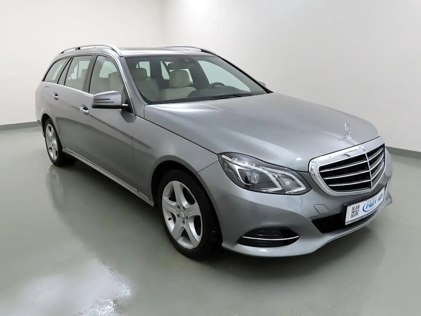 Mercedes-Benz E 300 3.5 V6 CGI 4Matic T Elegance AHK+LED+Leder Argent - 1
