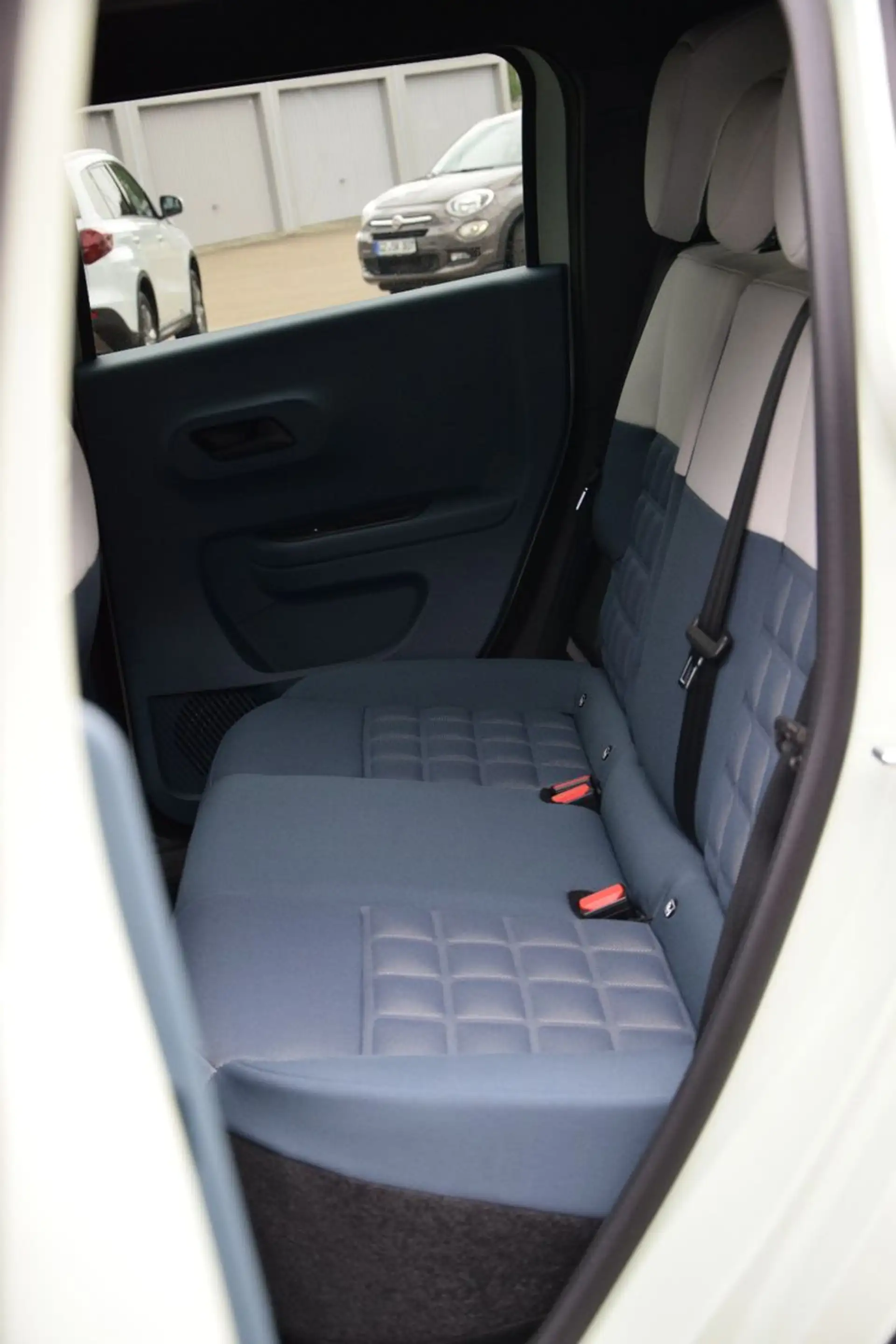 Fiat Grande Panda 1.2 LA PRIMA NAVI SHZ KAMERA TEMP — photo 14