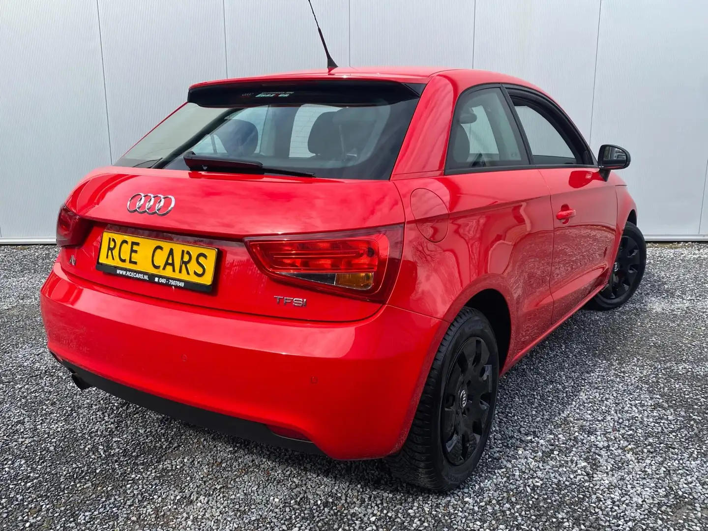 Audi A1 1.2 TFSI Ambition | PDC | Stoelverwarming | Start- Rosso - 2