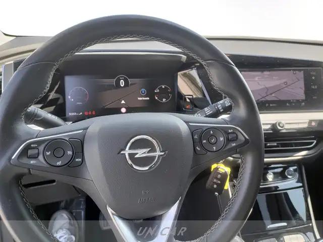Opel Grandland view 8