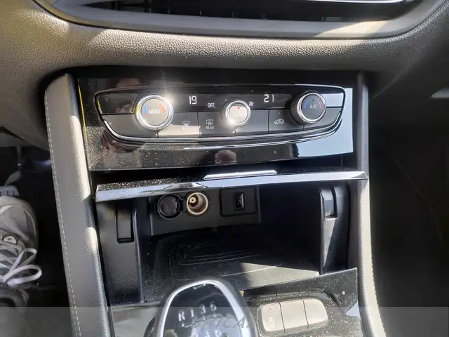 Opel Grandland view 10