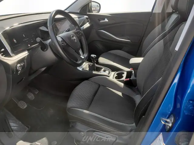 Opel Grandland view 5