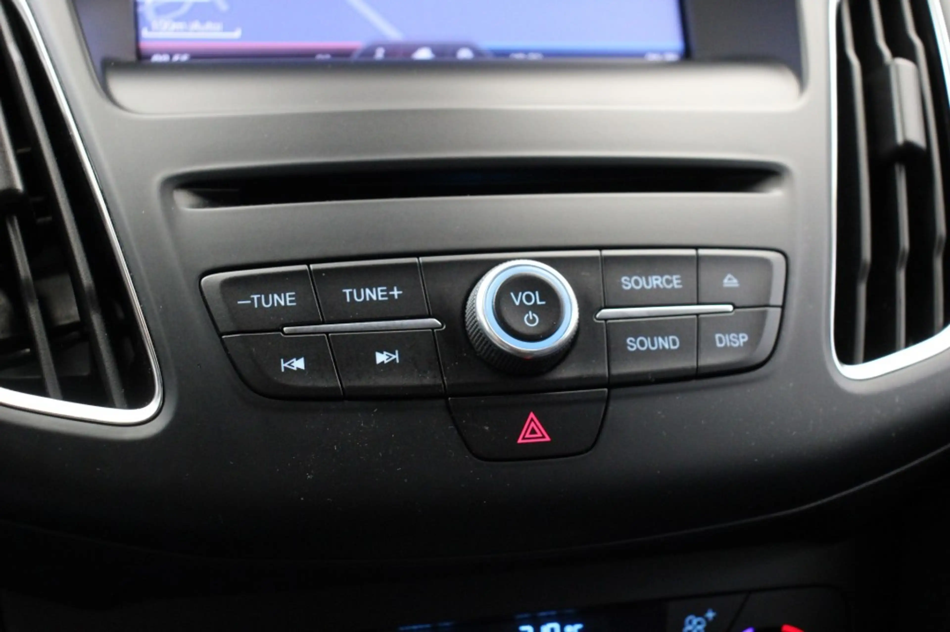 Ford Focus Wagon 2.0 ST 250 Pk - Navi, Camera, Recardo Sports — photo 32