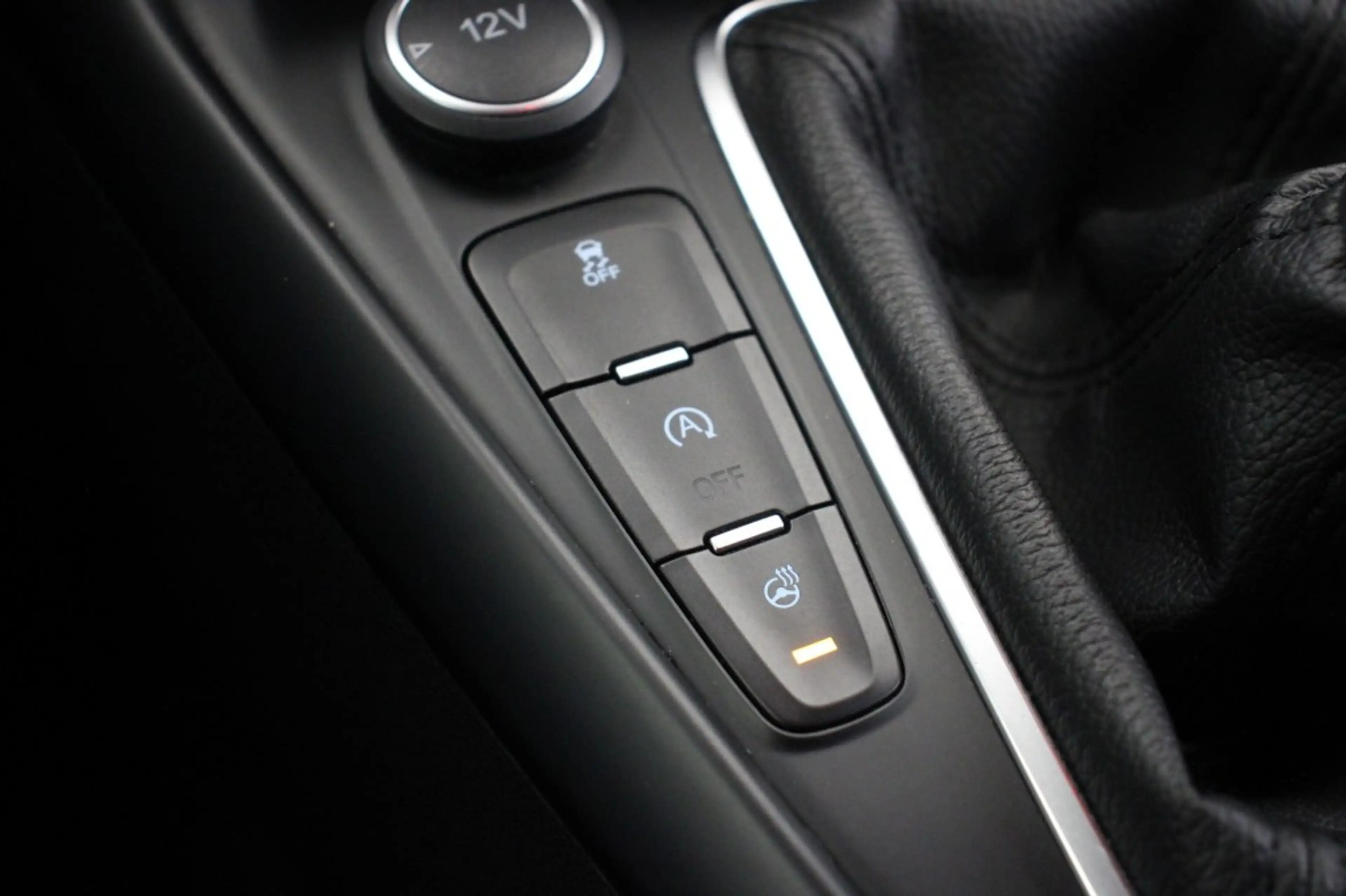 Ford Focus Wagon 2.0 ST 250 Pk - Navi, Camera, Recardo Sports — photo 33