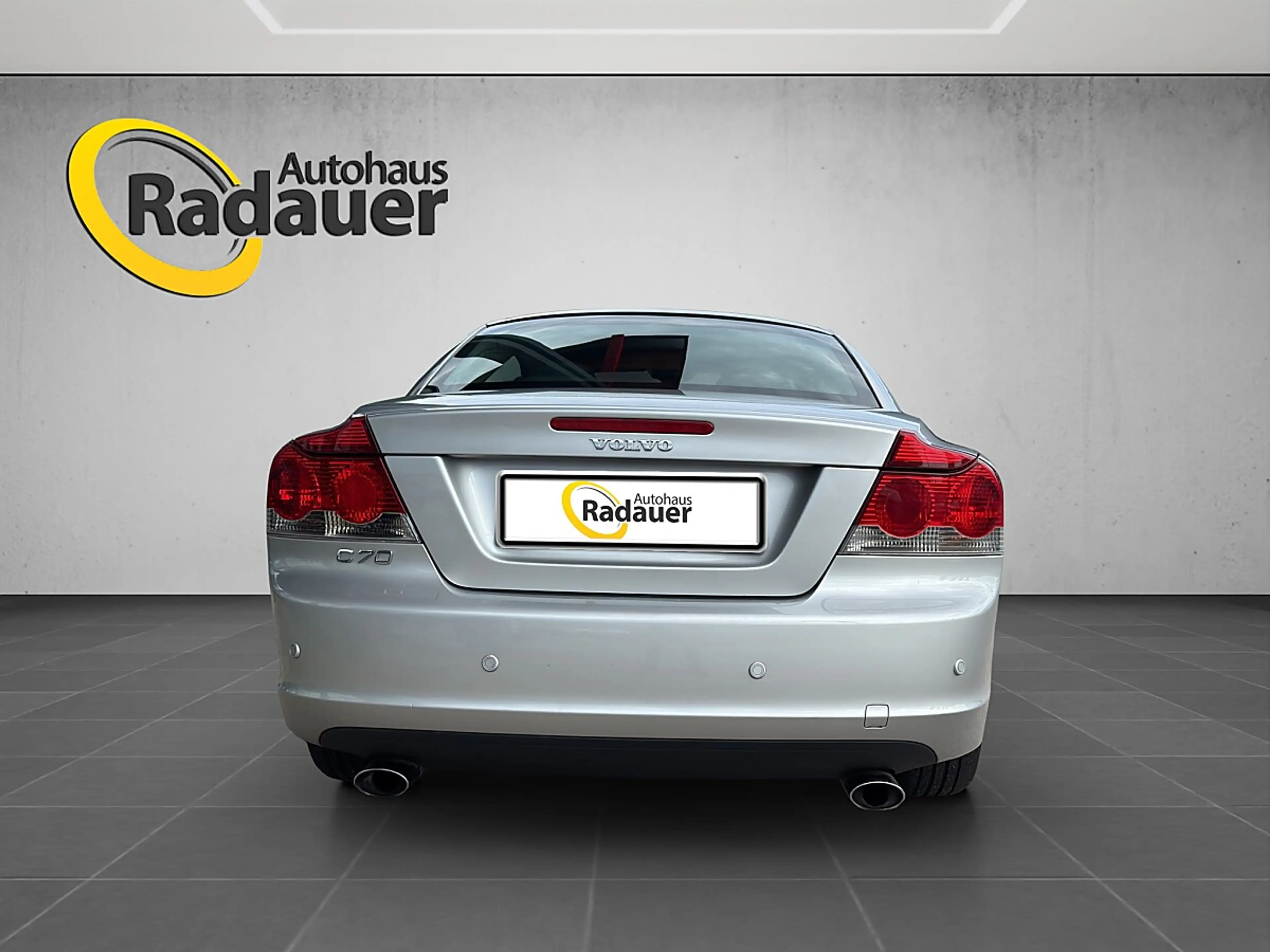 Volvo C70 2,4 Momentum — photo 4