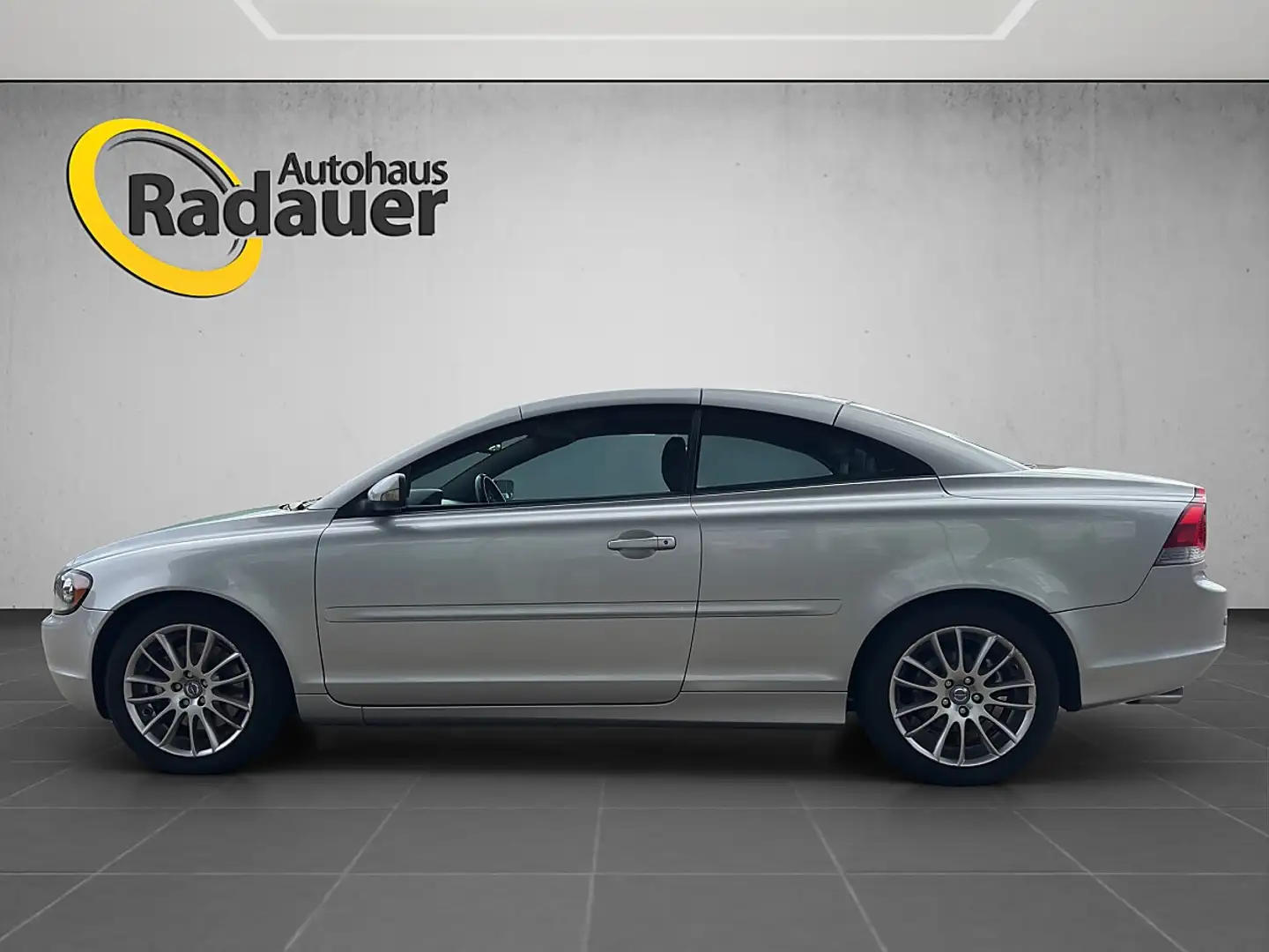 Volvo C70 2,4 Momentum Silber - 2