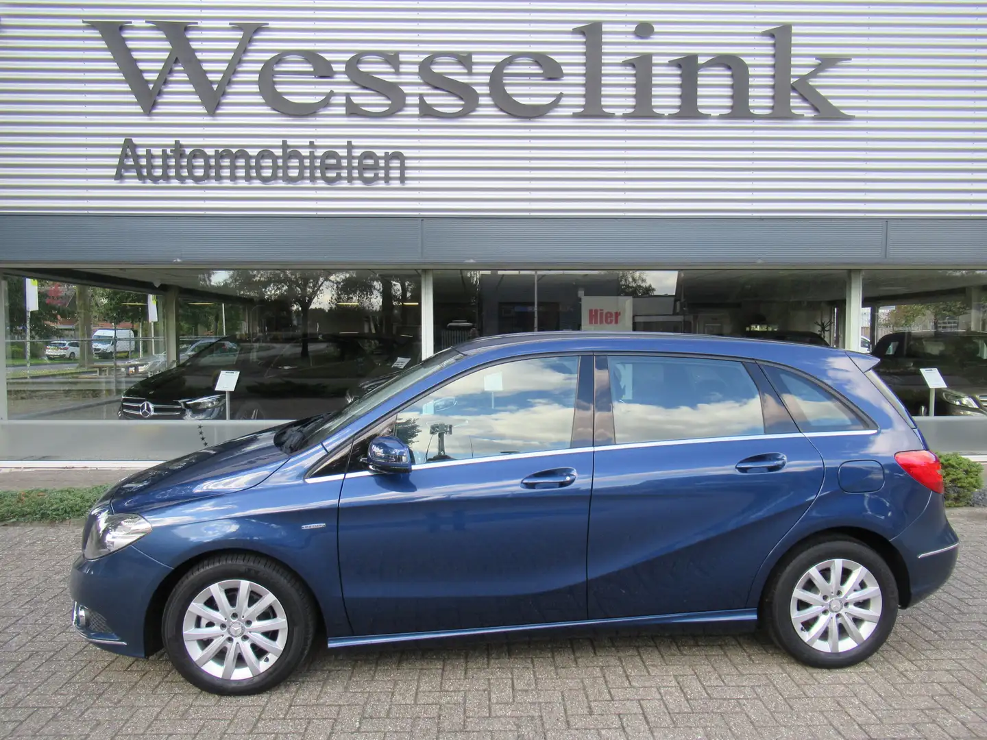 Mercedes-Benz B 180 Automaat Blauw - 1