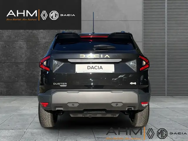 Dacia Duster view 4