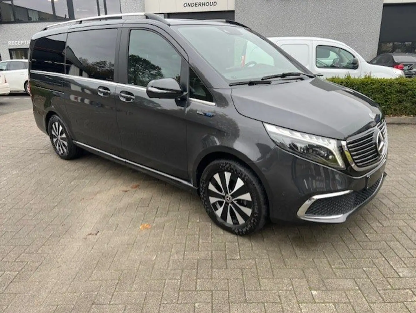 Mercedes-Benz EQV 300 lang Avantg Led/Camera/Gekoelde zetels Zwart - 2