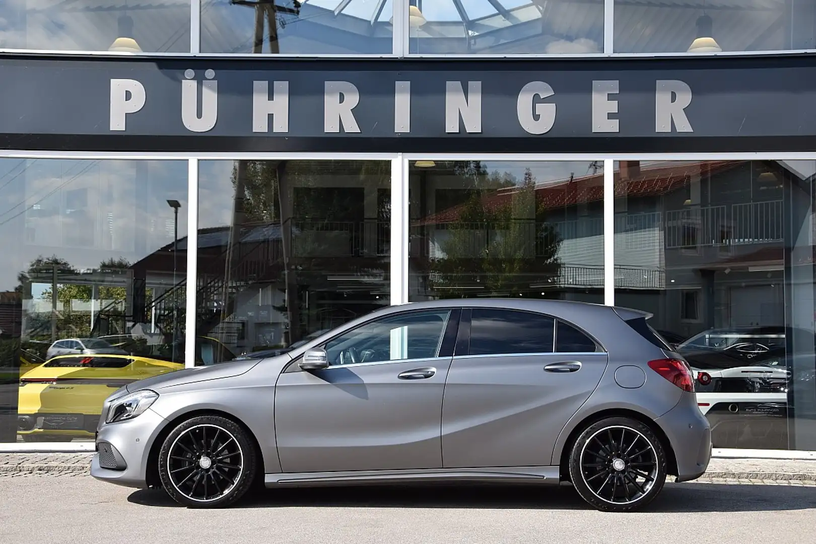 Mercedes-Benz A 200 *AMG-Line* Grigio - 1