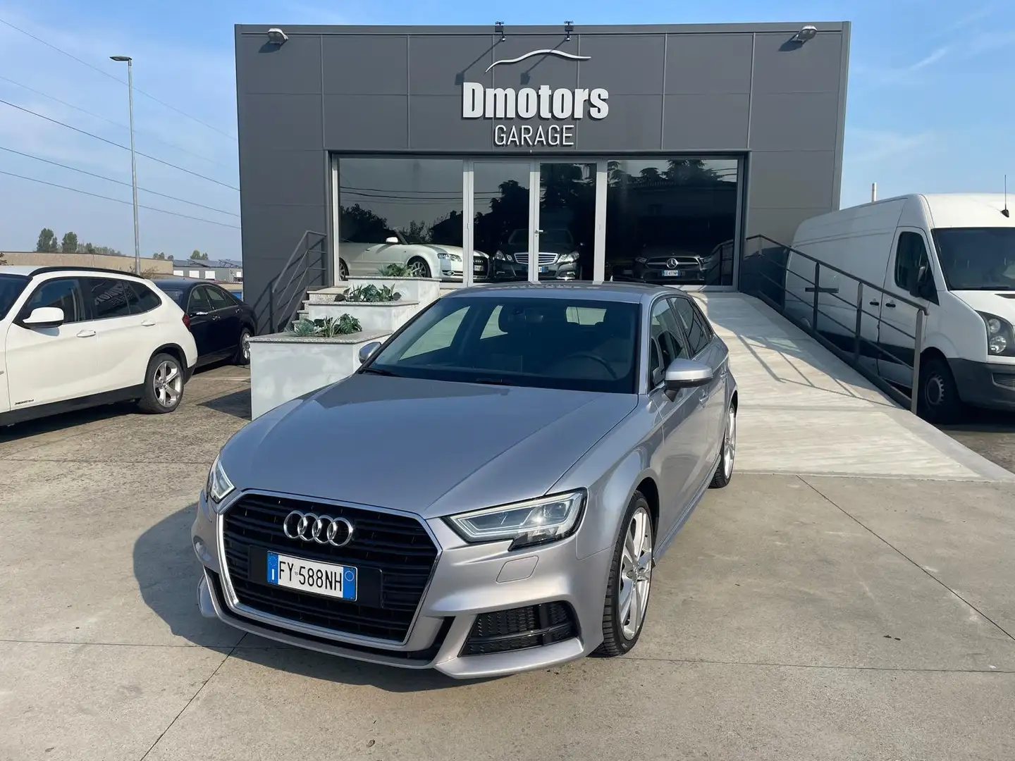 Audi A3 A3 Sportback 30 1.5 g-tron S-Line 131cv s-tronic Argento - 1