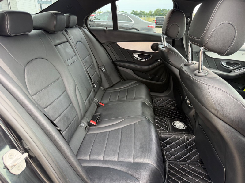 Mercedes-Benz C 180 C180 CGI AMG-Line Limousine LED Navi Euro6 — photo 14