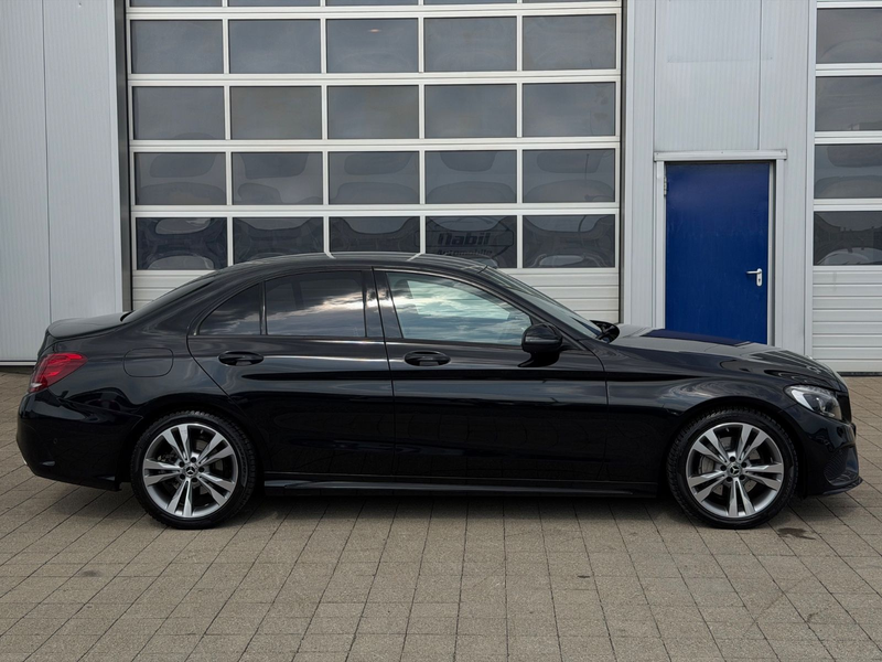 Mercedes-Benz C 180 C180 CGI AMG-Line Limousine LED Navi Euro6 — photo 4