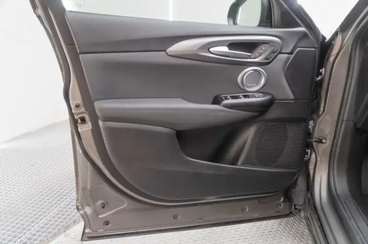 Alfa Romeo Tonale 1,6 DS SPRINT FWD 2024, foto 16